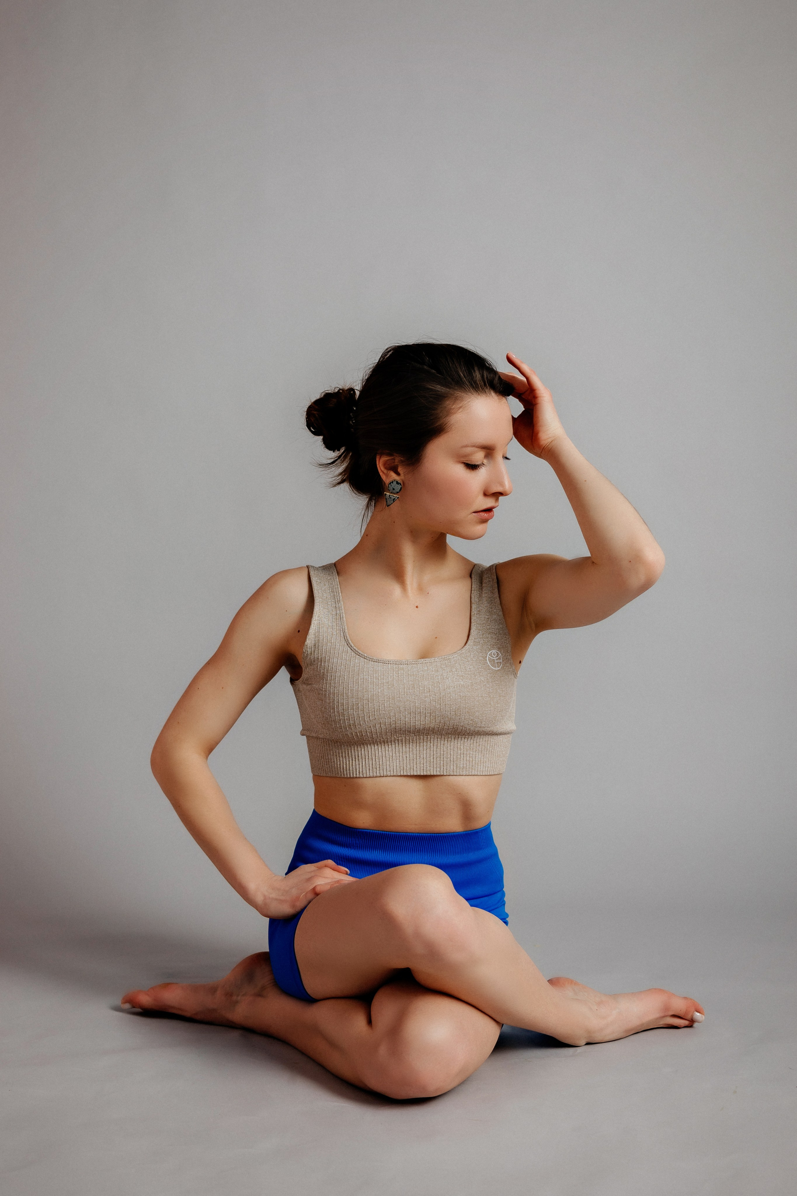 Визуал для инструктора по йоге. Ирина Тихонова — фотограф для детей и коллективов в Москве