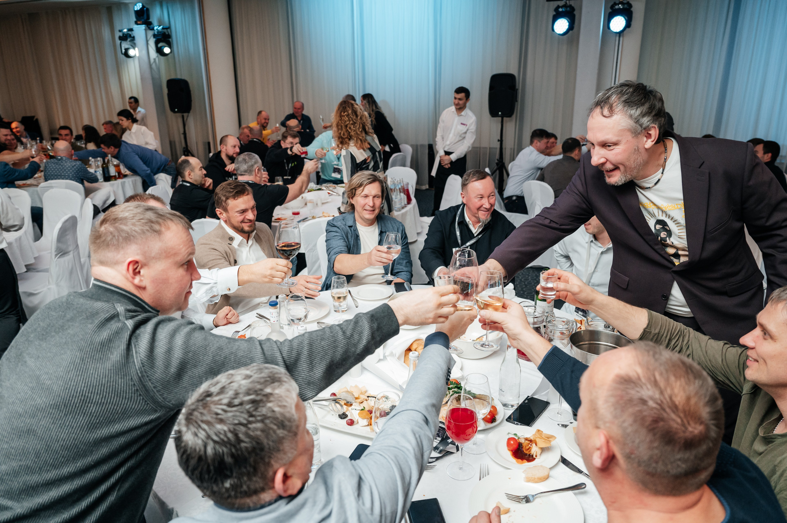 Конференция дилеров. Фотограф Дмитрий Сермяжко