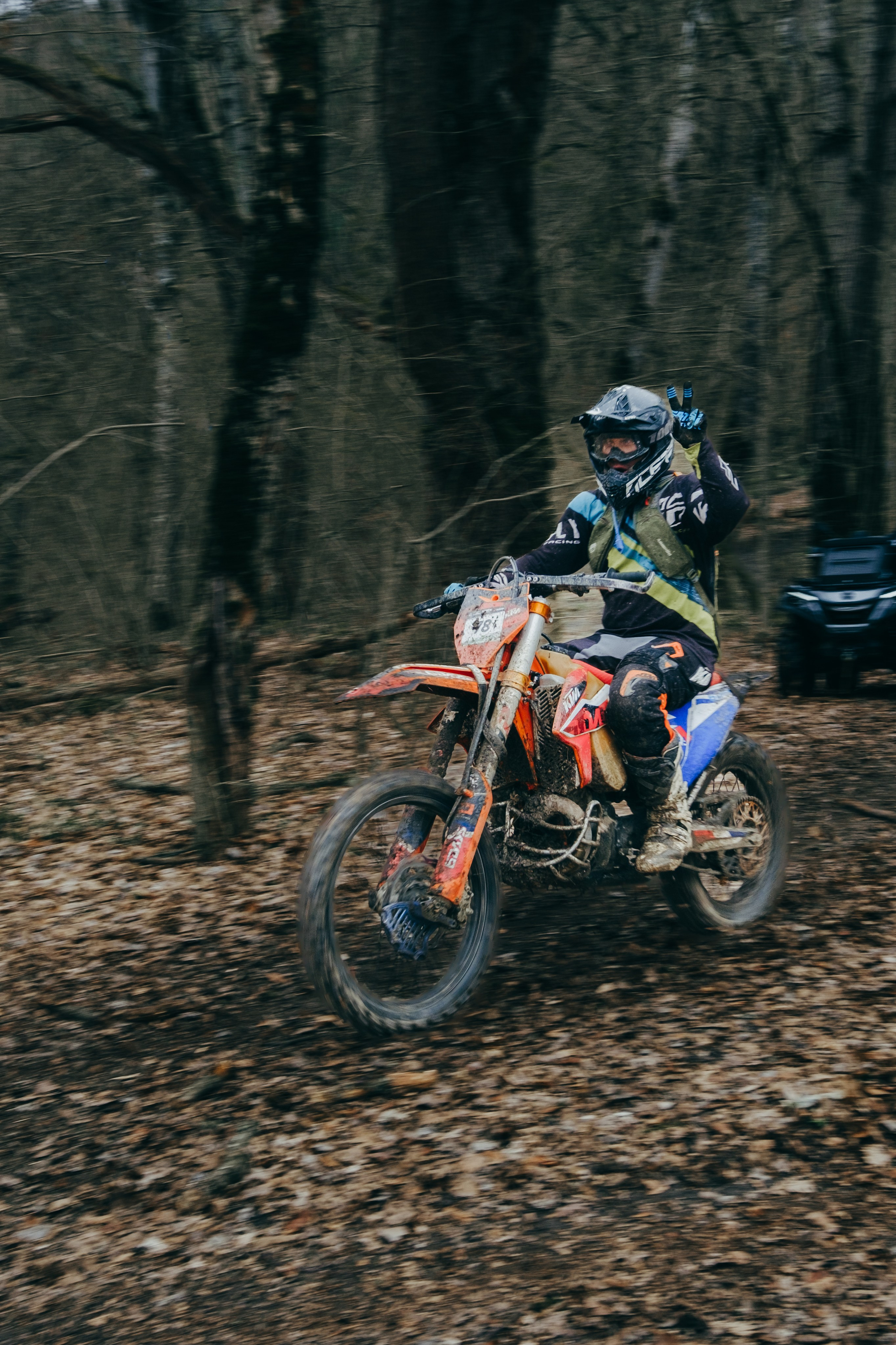 Съемка для Sharmax Moto в Горячем Ключе. Свадебный фотограф Денис Ожигин в Краснодаре и крае. Эмоциональная и стильная съемка вашего дня