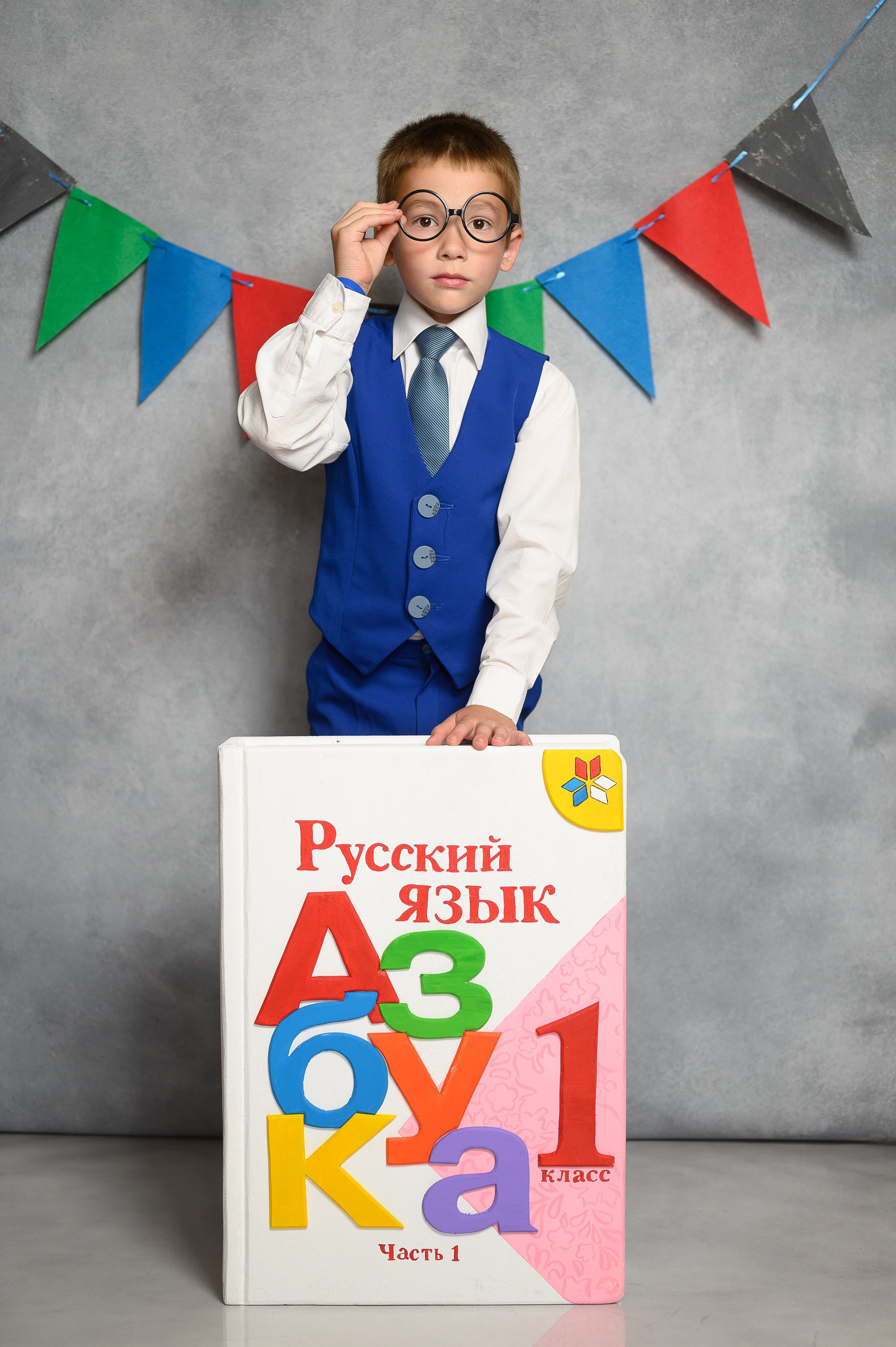 Школьные фотосессии. Школьный и детский фотограф в Новосибирской области