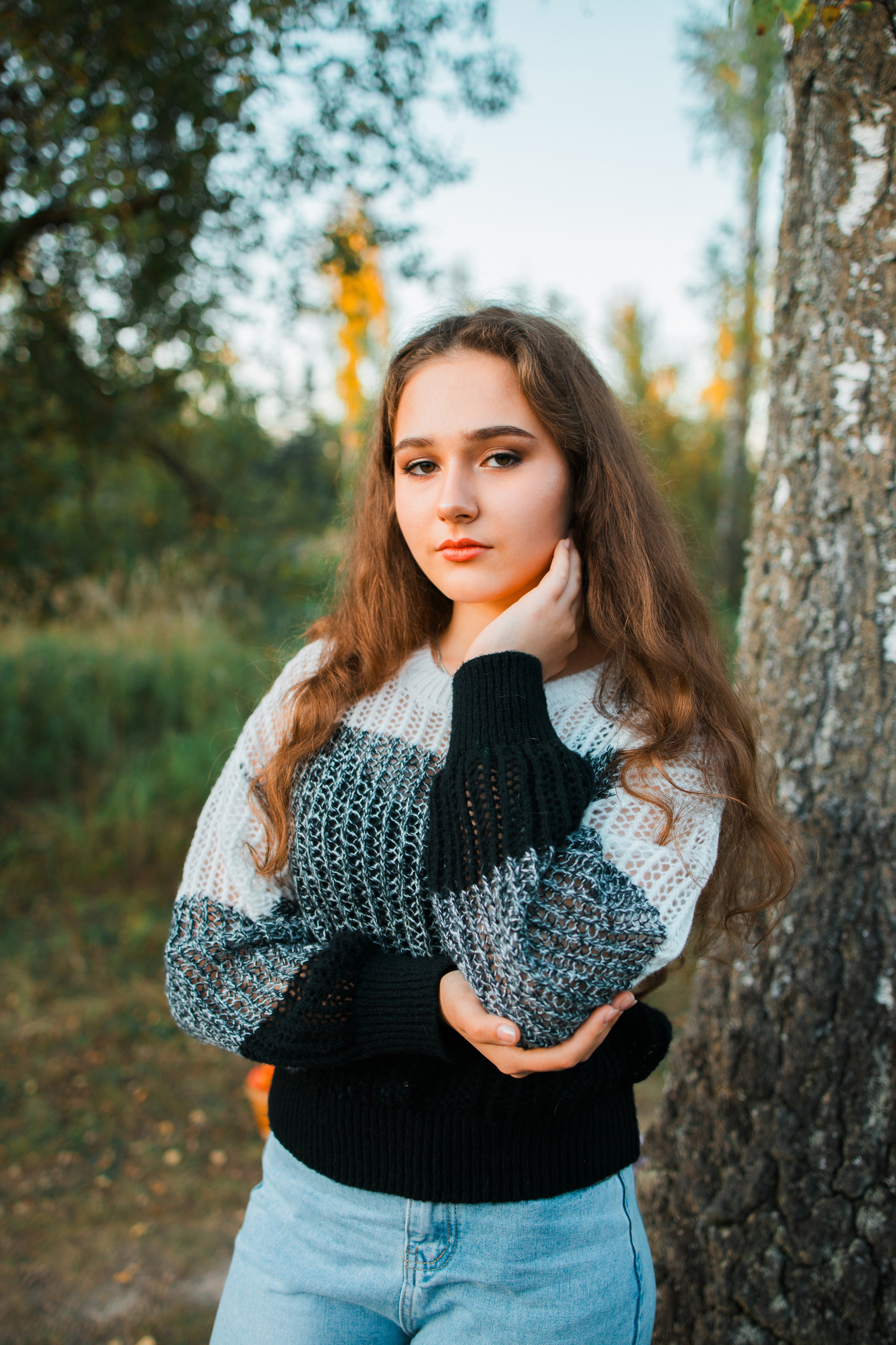 Осенняя фотосессия для выпускных альбомов 11 классов в Тарусе 2025 год. Выпускные альбомы в Серпухове