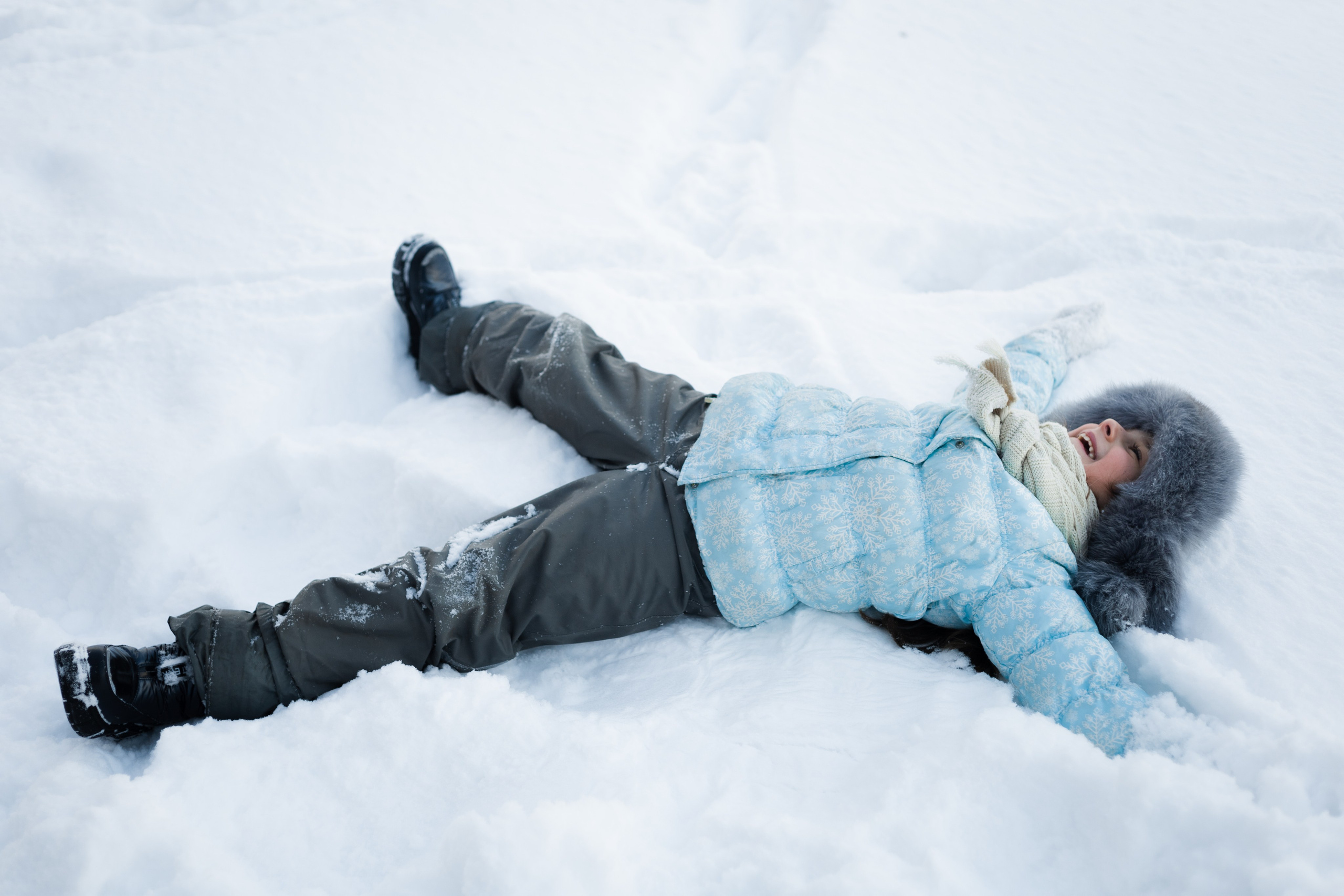 Зимняя прогулка с собакой. Детская фотосессия. Семейный и детский фотограф в Санкт-Петербурге Павлова Елена