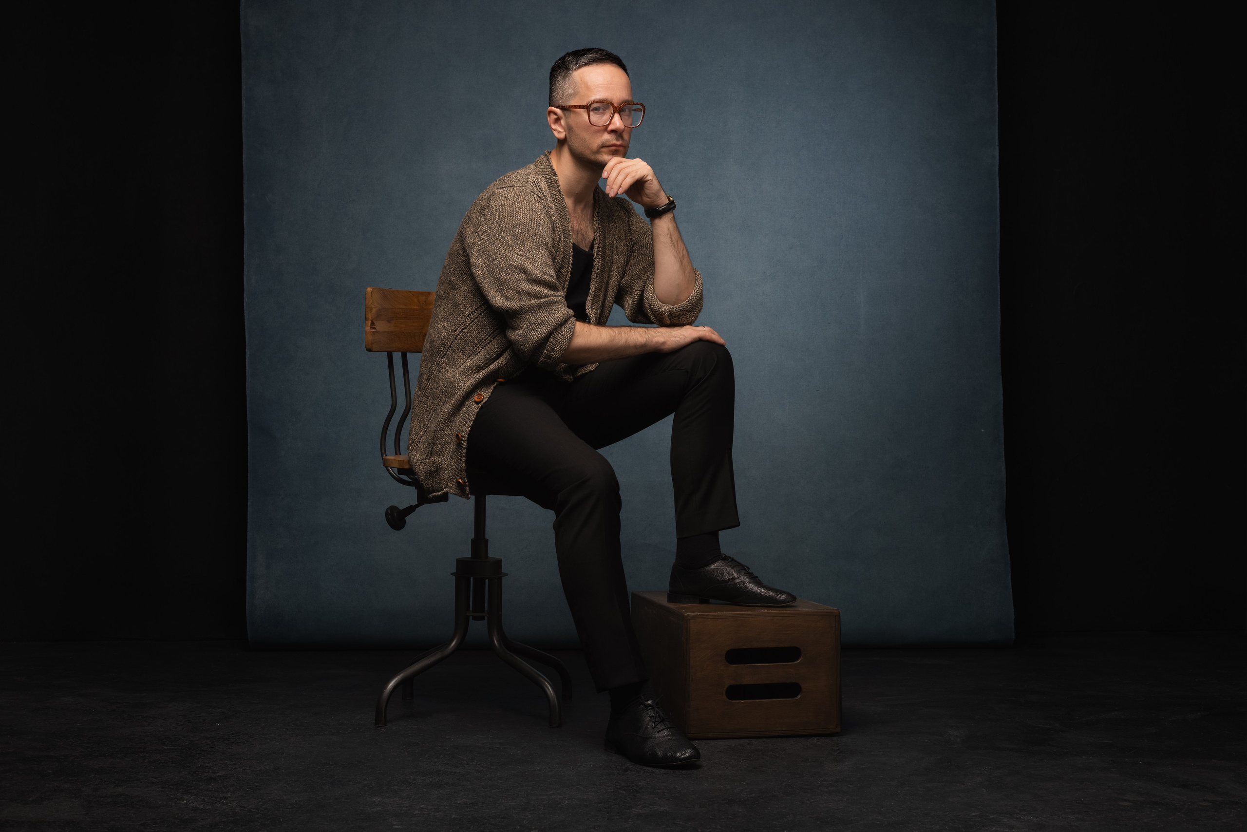 Мужской портрет на холсте