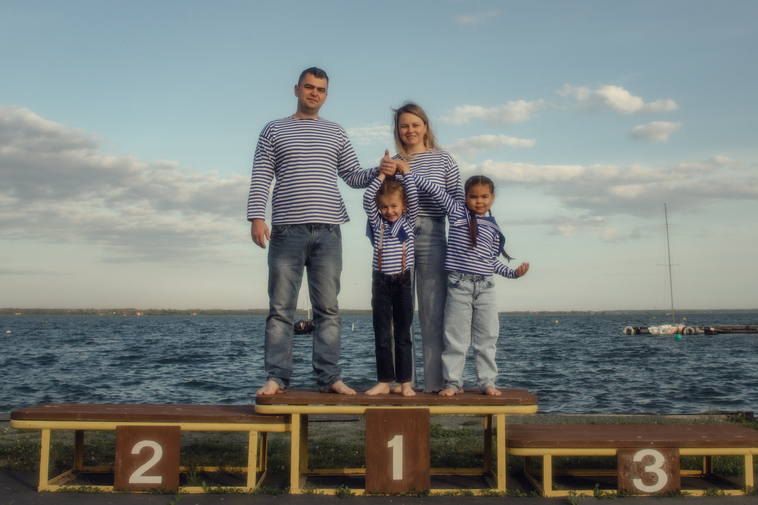 Андрей + Наталья и сестрёнки Вика и Оля. Фотограф Елена Бухонина Челябинск