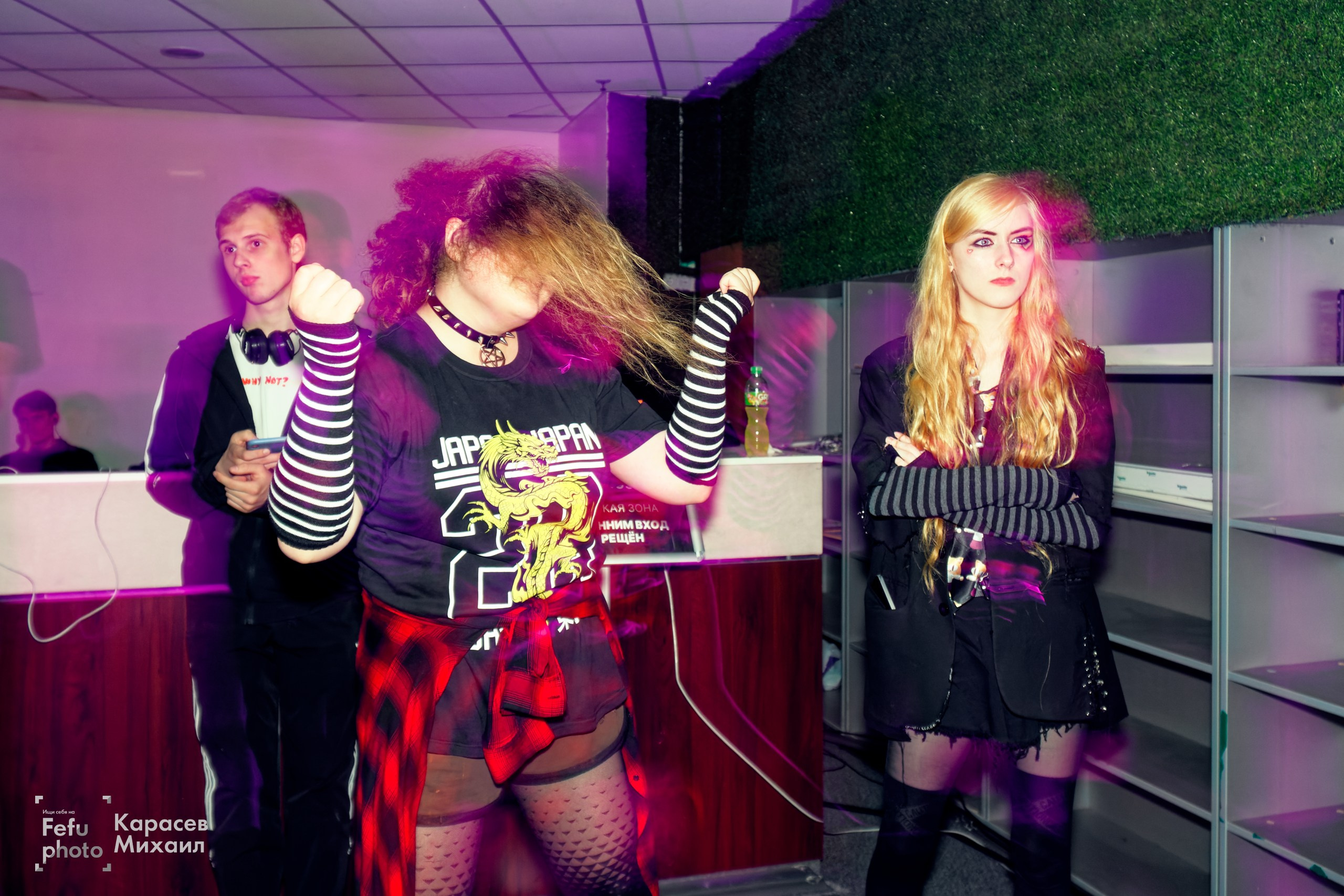 Концерт групп «Chrono's Idol» и «Продукты по акции». Репортажный, event-фотограф во Владивостоке