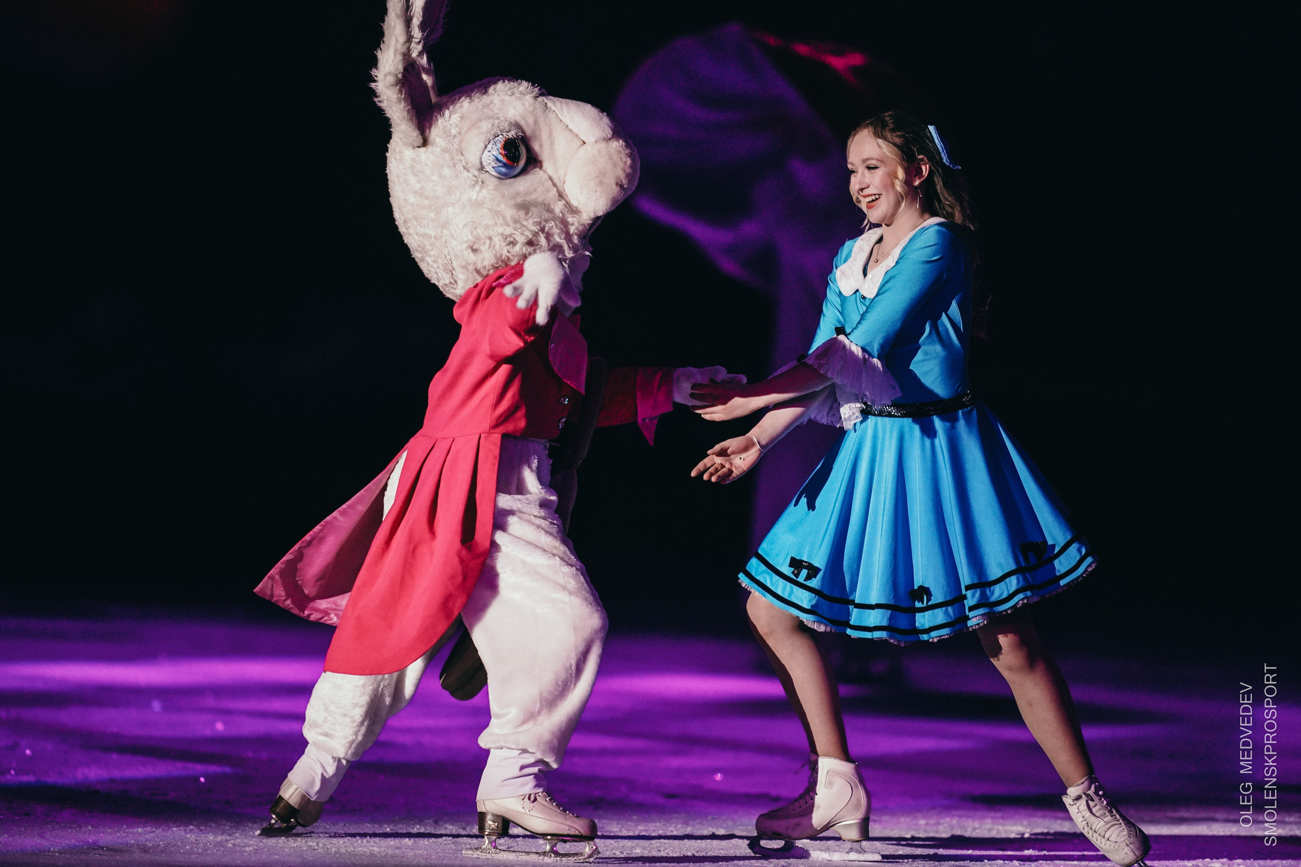 Алиса в стране чудес шоу на льду. Спортивный фотограф Олег Медведев | prosport67 | Смоленск