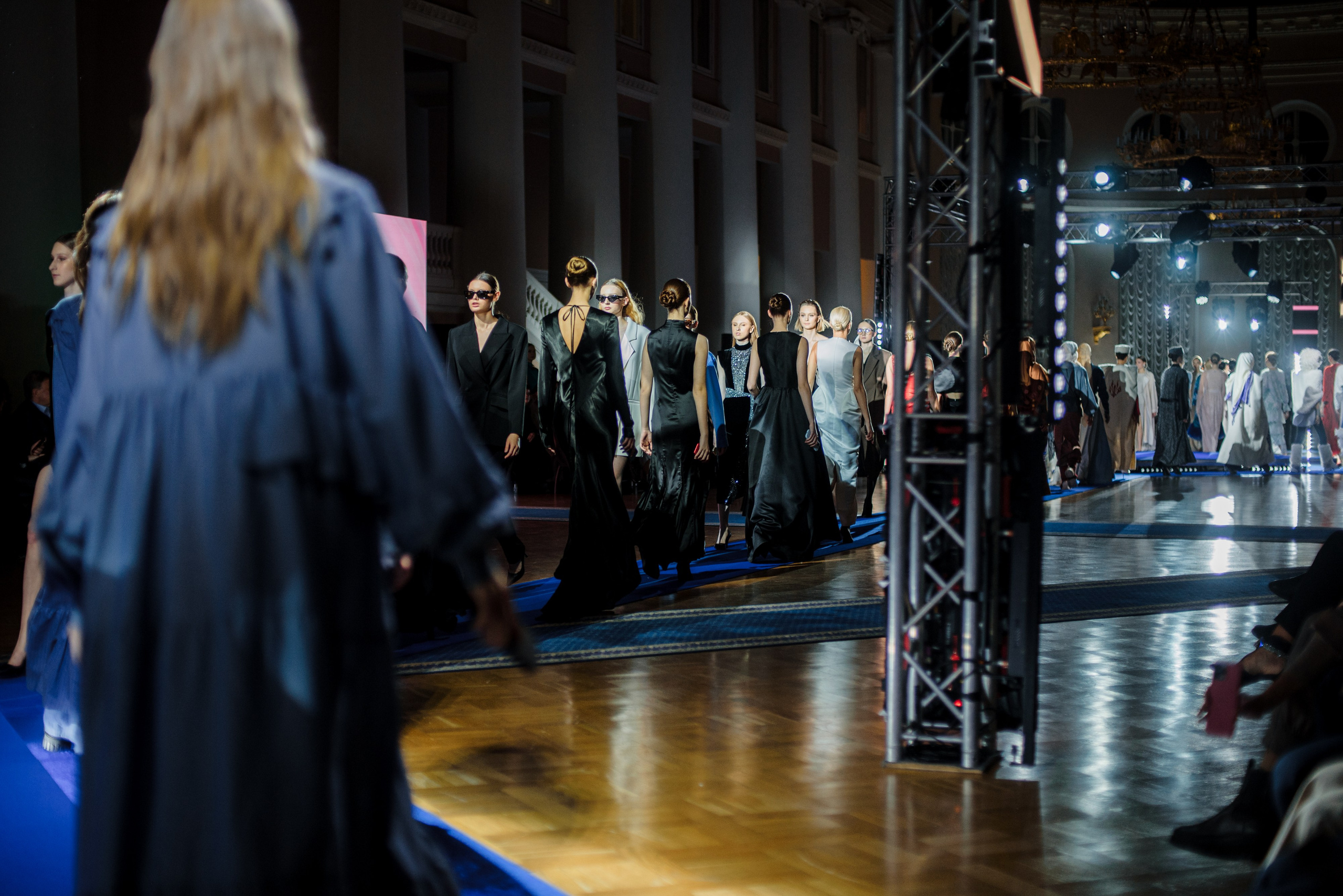Форум «Содружество моды» // Осень 2023. Фотограф Элина Брусенцева