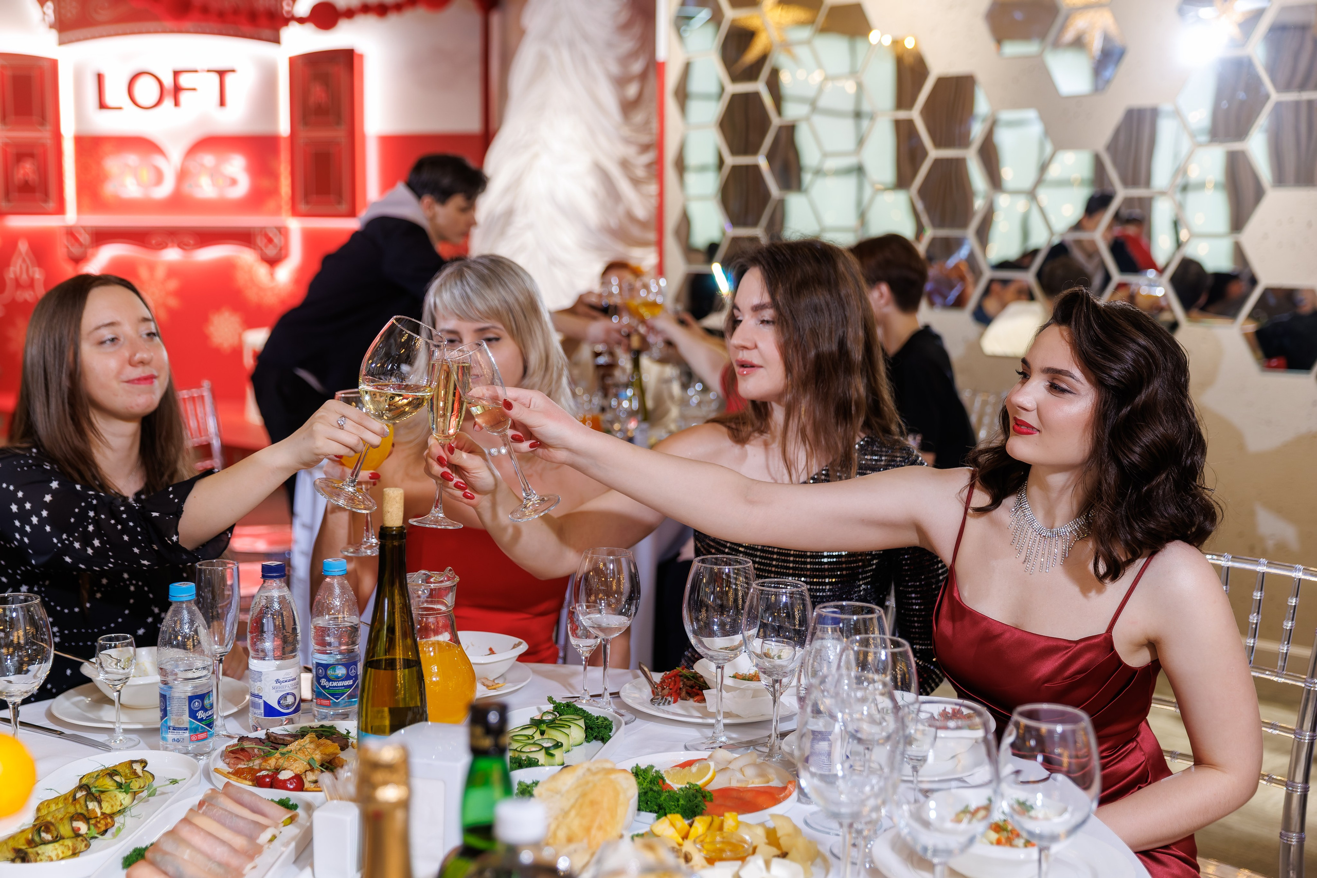 Съемка корпоратива для компании Magenta в Самаре. Фотограф в Самаре Максим Тырин