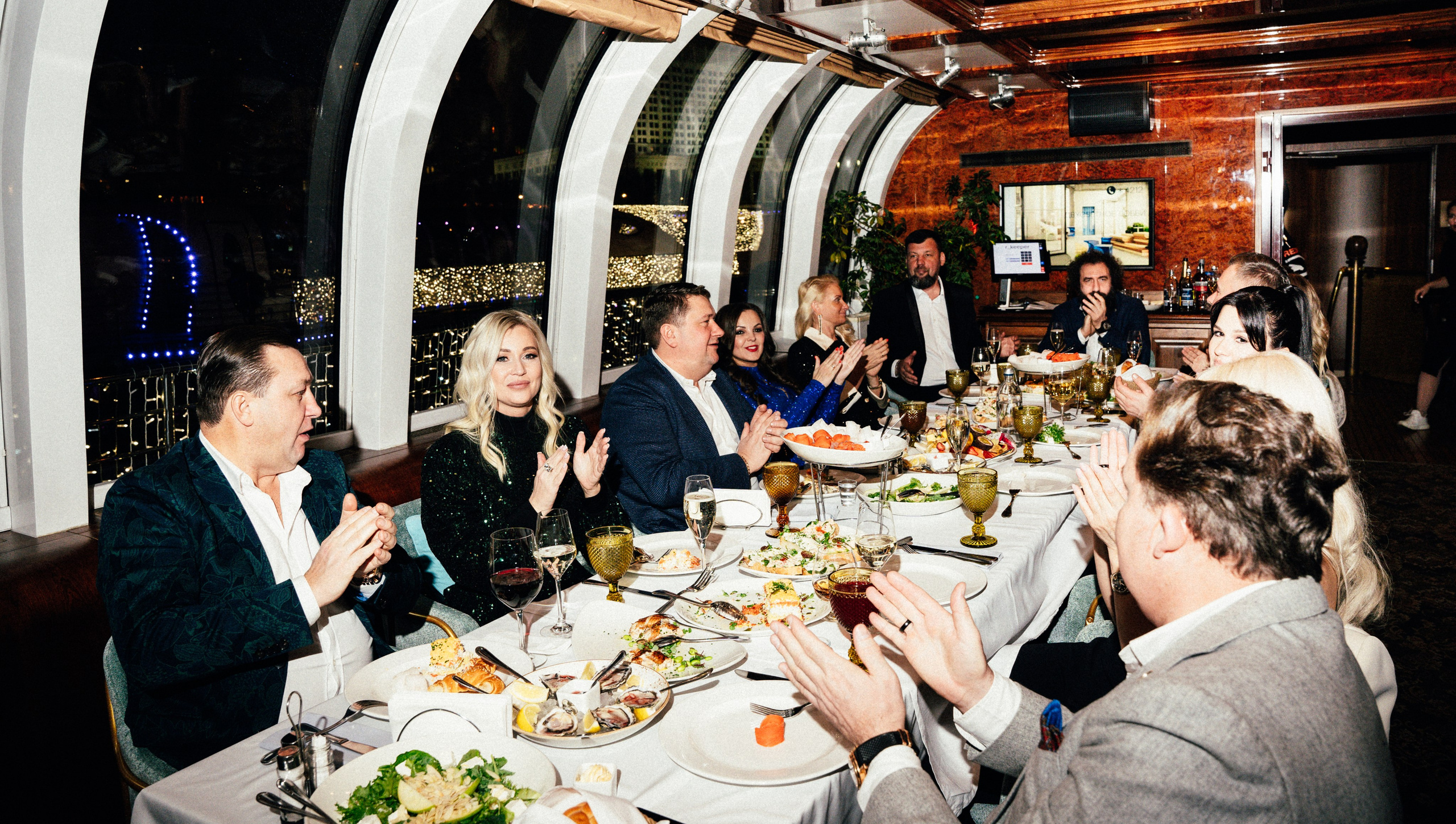 Корпоратив Erwin Река. Портретный и репортажный фотограф