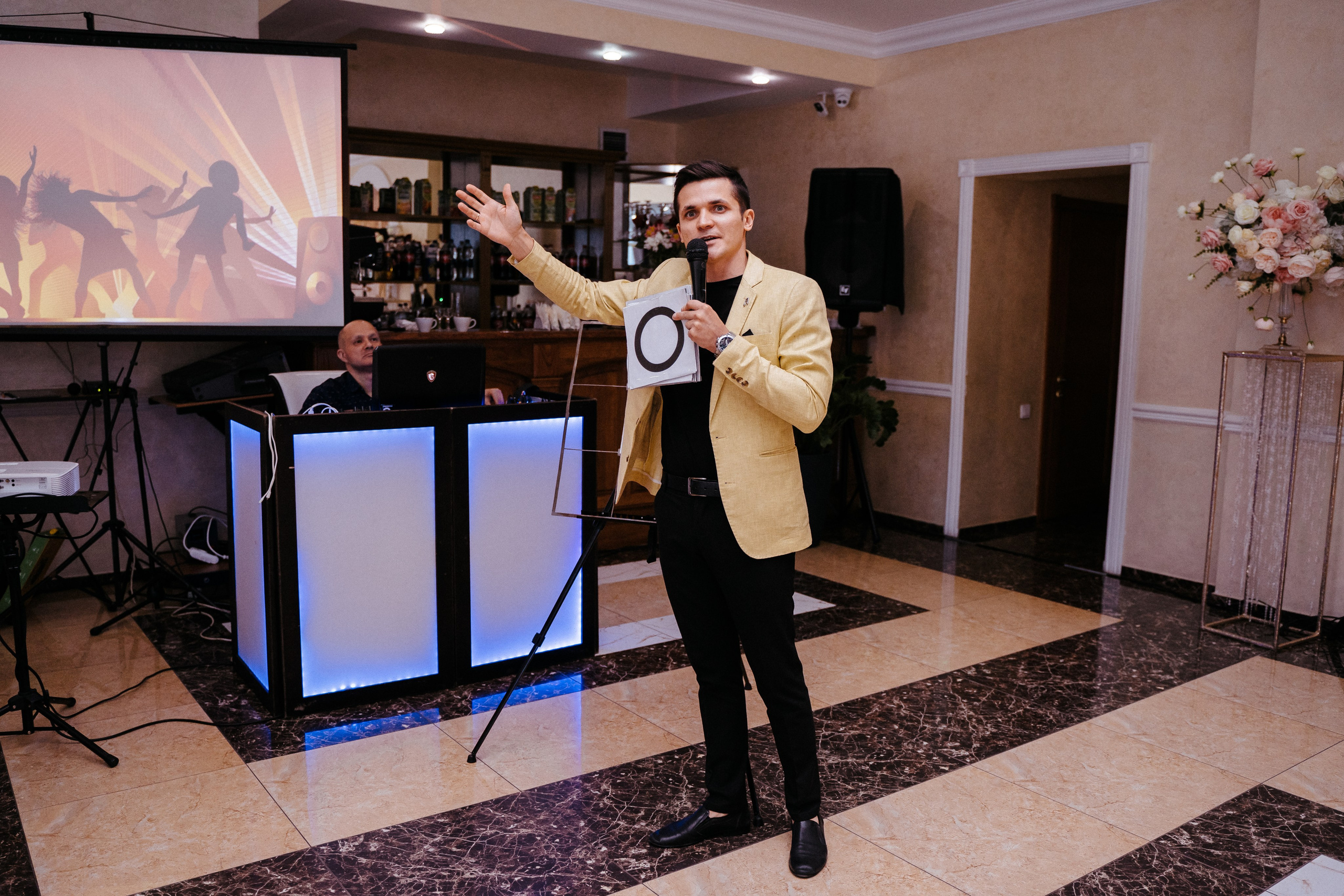 Yes Holding. Свадебный фотограф в Симферополе