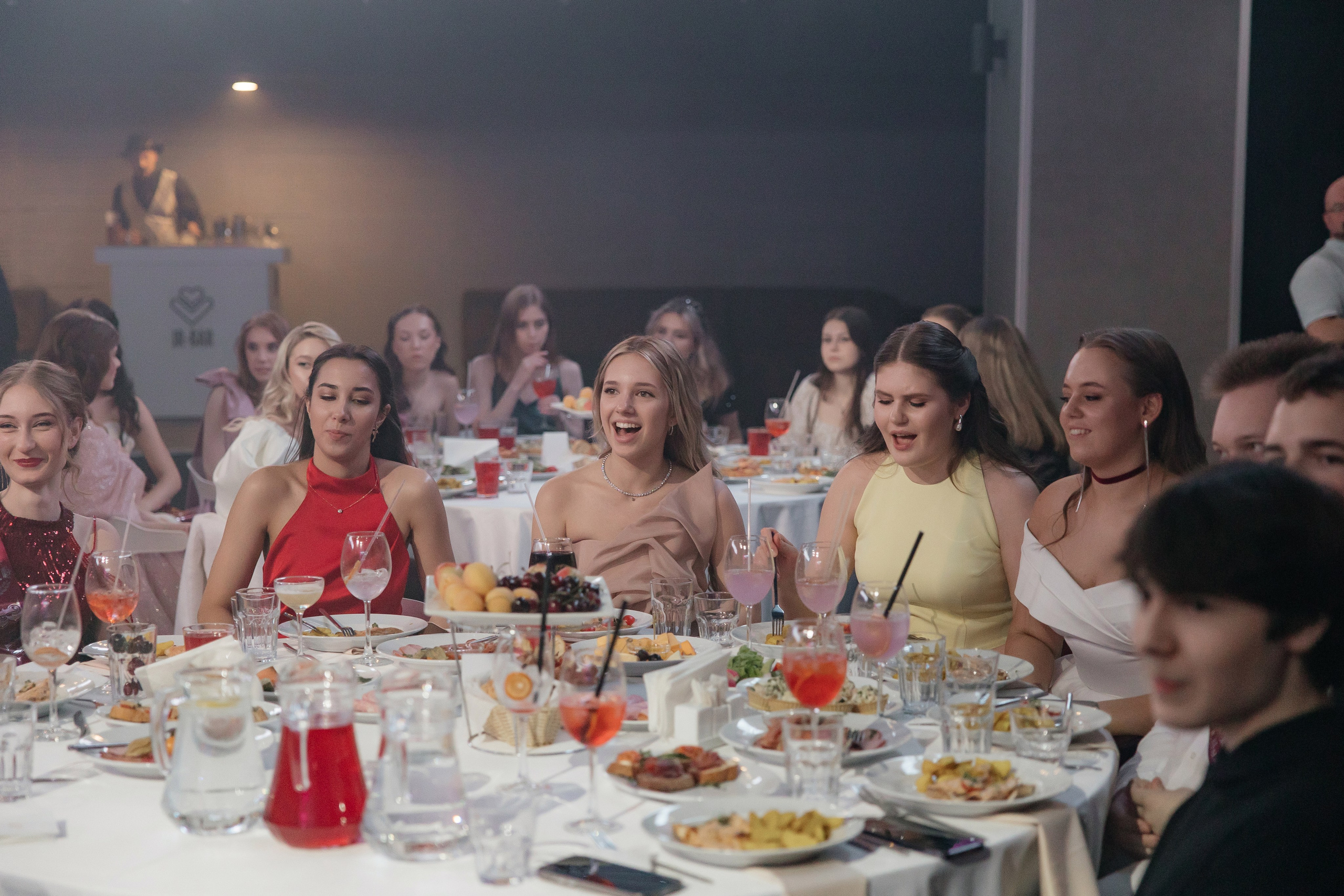 2025 Выпускной 91 школа. Свадебный и Репортажный фотограф Нижний Новгород Москва Ежов Иван