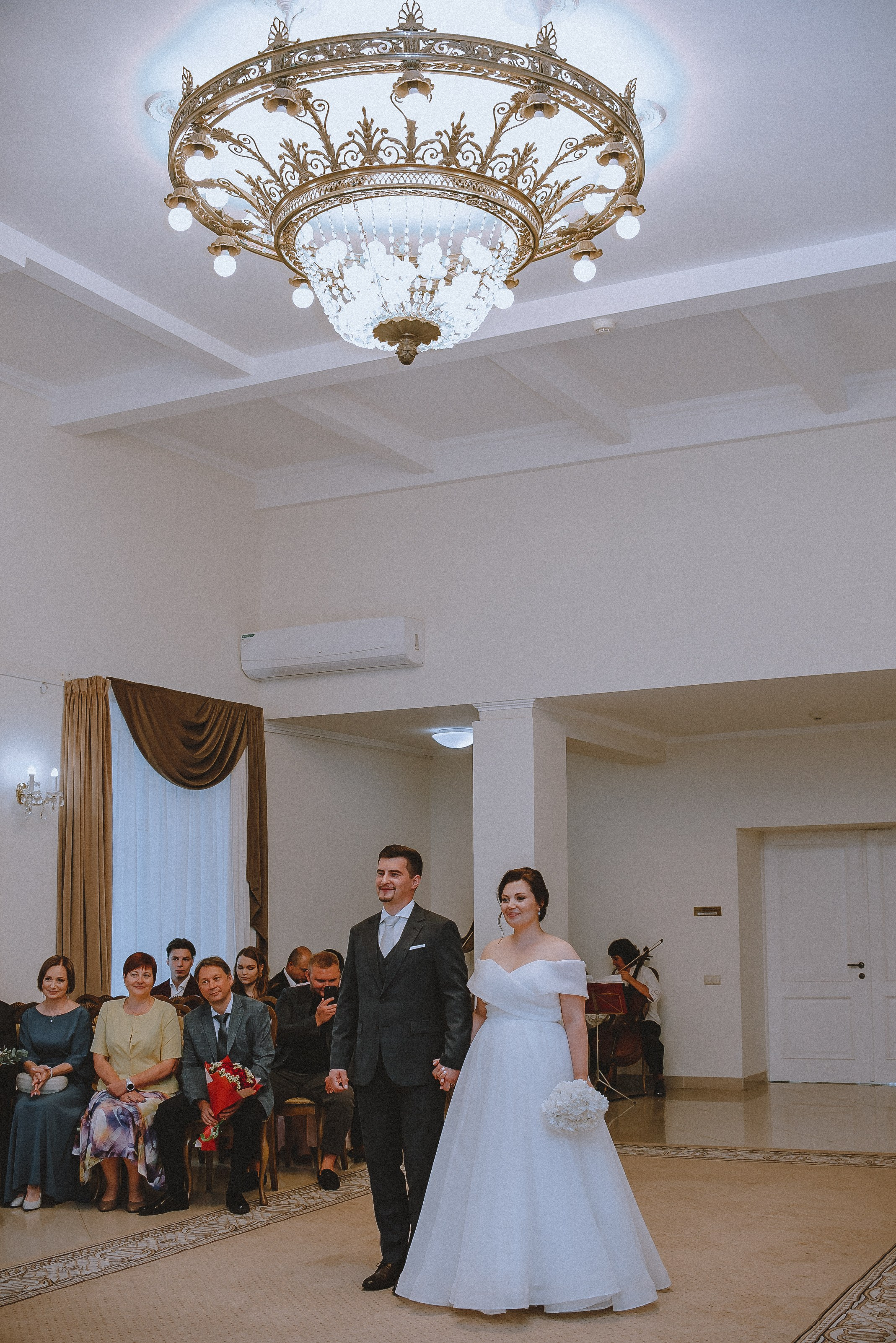 Love.com: Главная страница нашего счастья. Свадебный и семейный фотограф в Москве Сажина Кристина КиМ. Свадебный оператор в Москве Сажин Максим