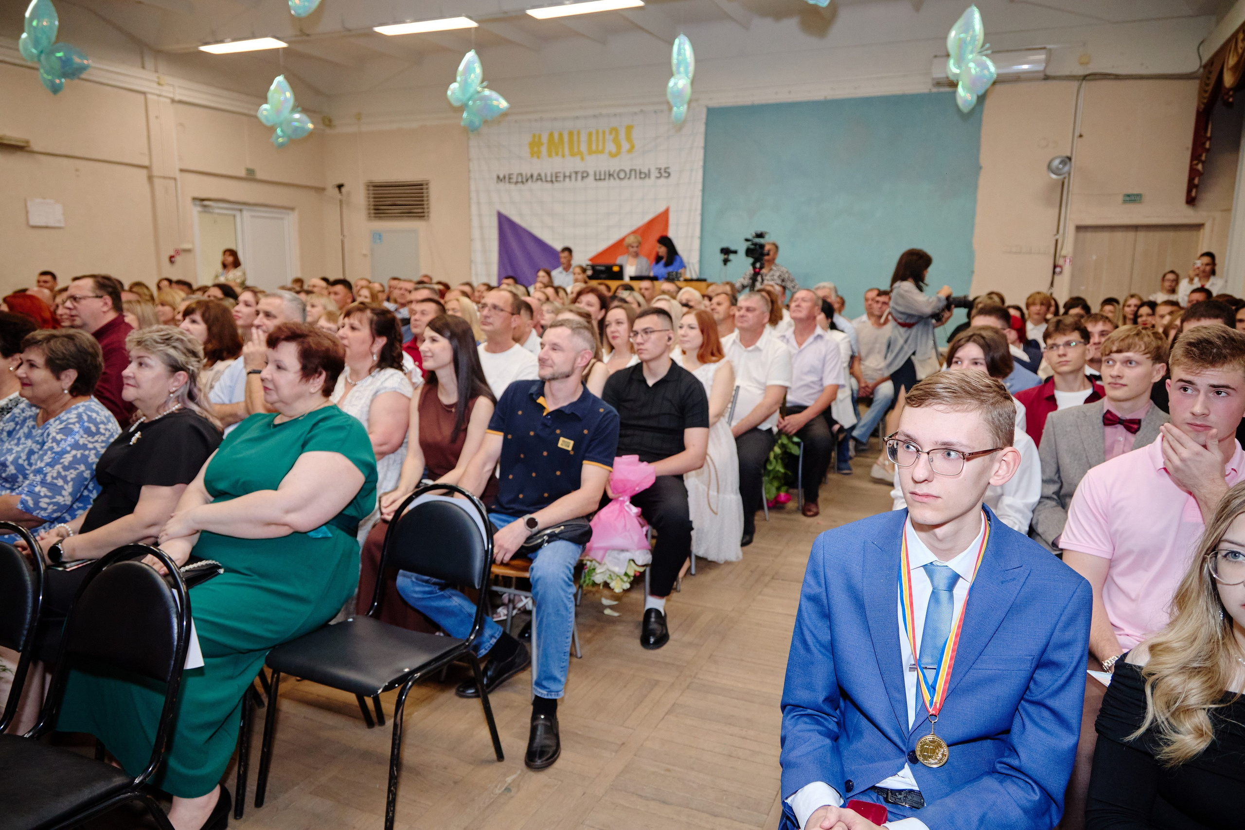 Выпускной 35 Сош. Фотограф Выпускные альбомы Таганрог Сергей Коробченко