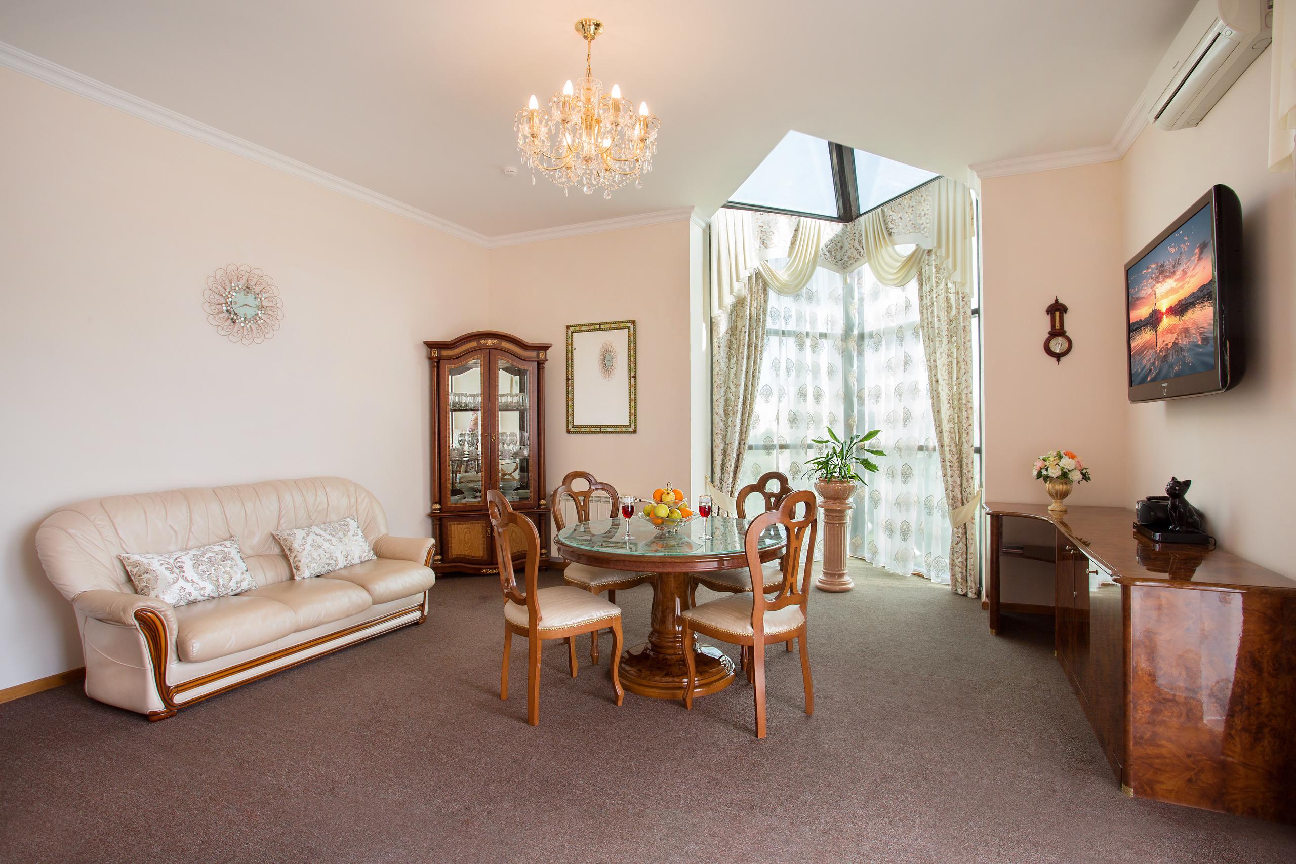 Пример интерьерной фотосъемки - Санаторий Октябрьский. Услуги фотографа в Сочи