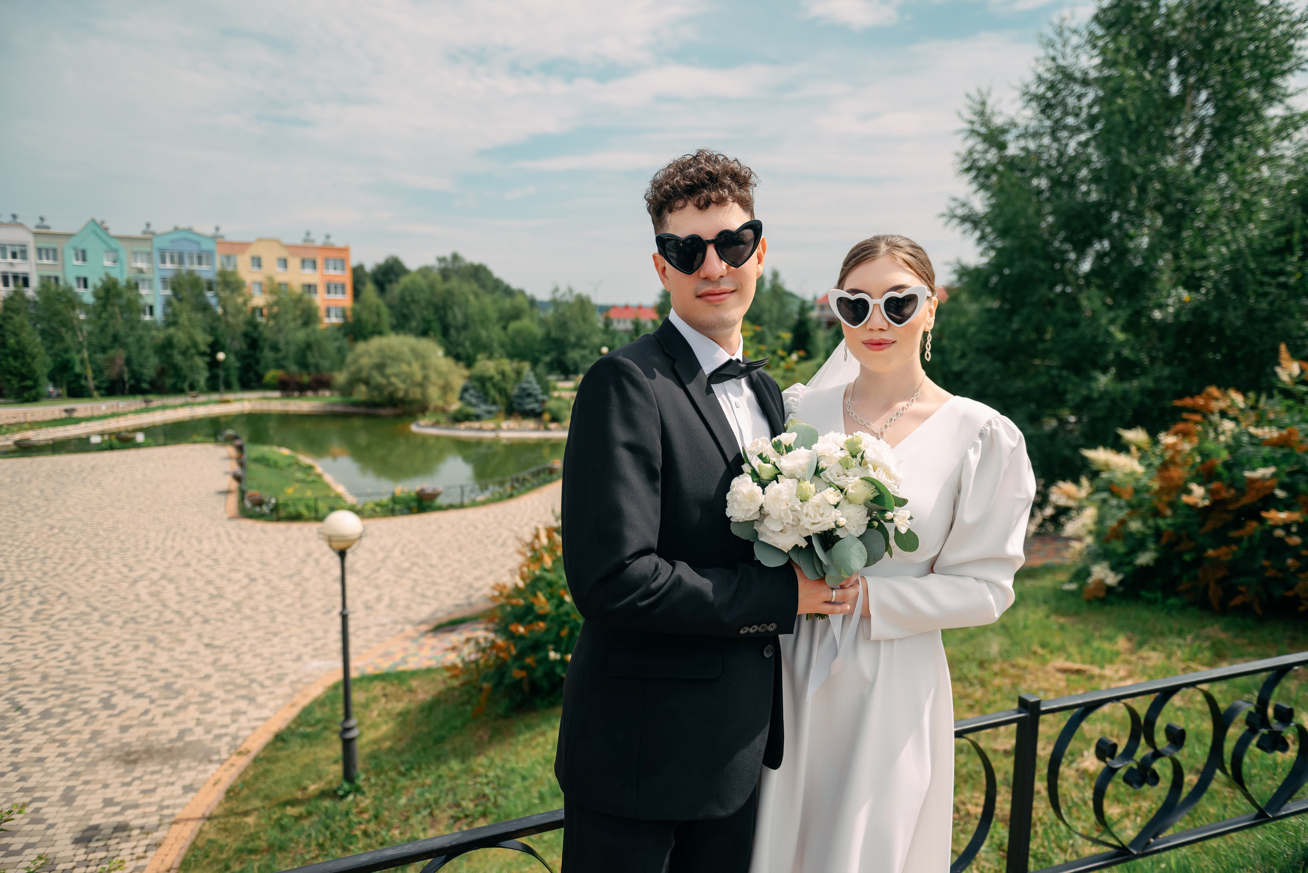 Свадебная фотосессия в парке отдыха «Лесная сказка» Лесная Поляна г. Кемерово