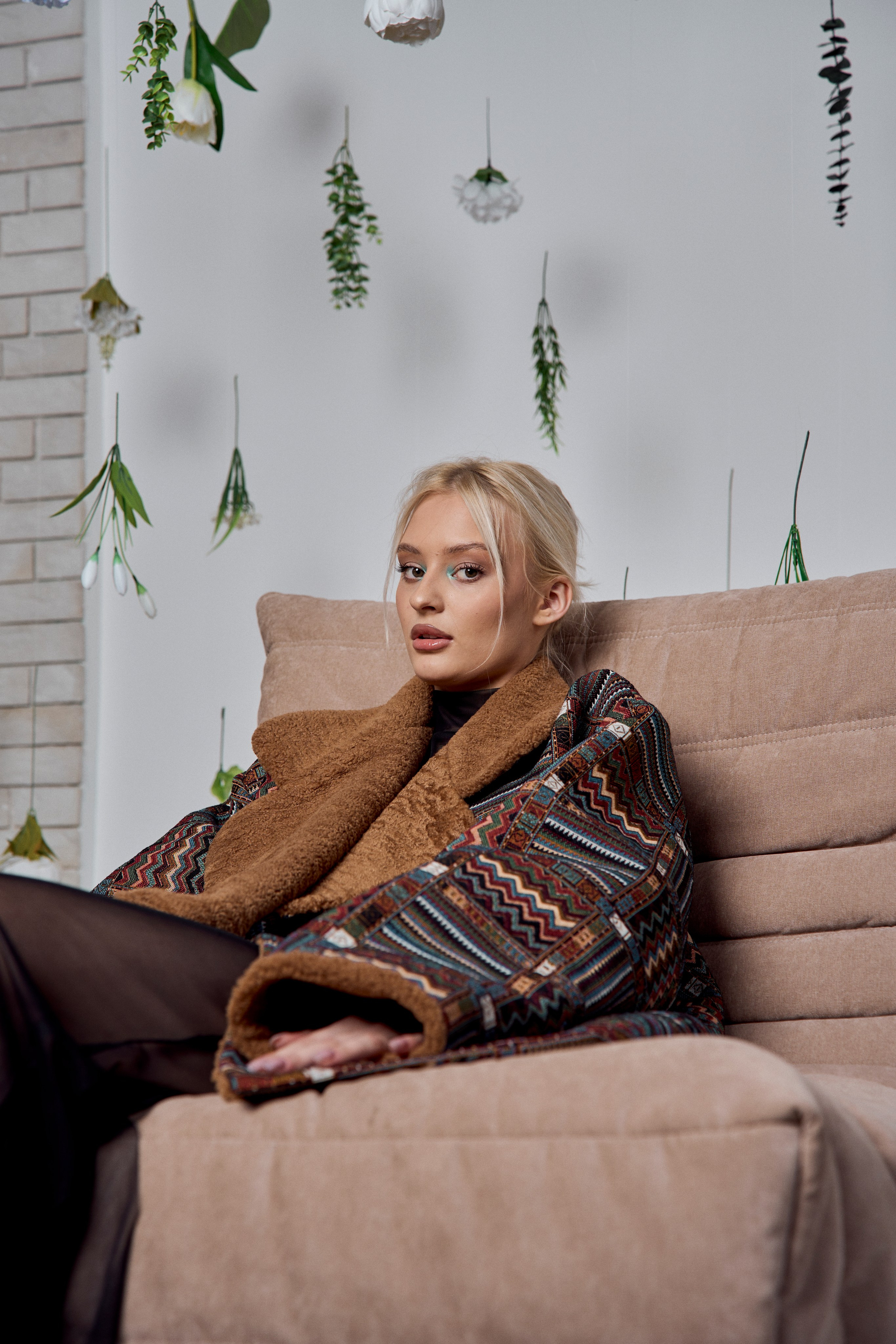 PROMEMORIES x 9:04 PM. Студийный фотограф в Екатеринбурге Бшари Заана