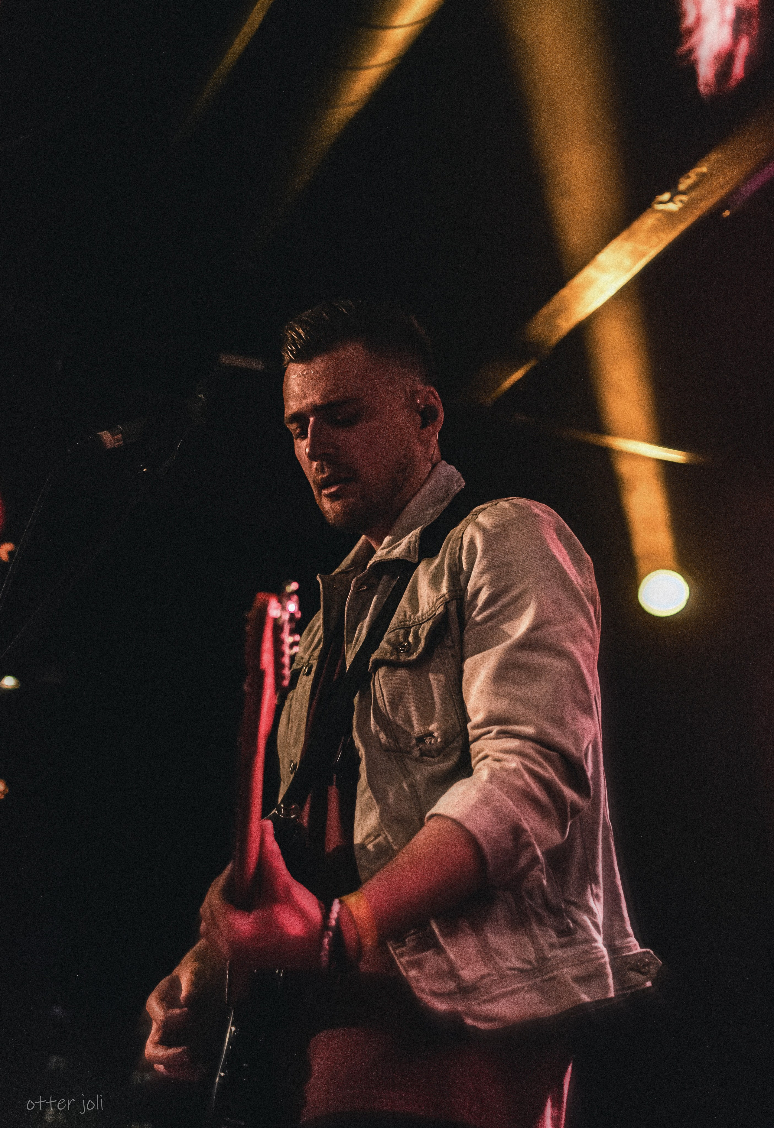 Сергей Горошко и Chili Cheese | 16 Тонн. Концертный репортёр Валерия Сафина