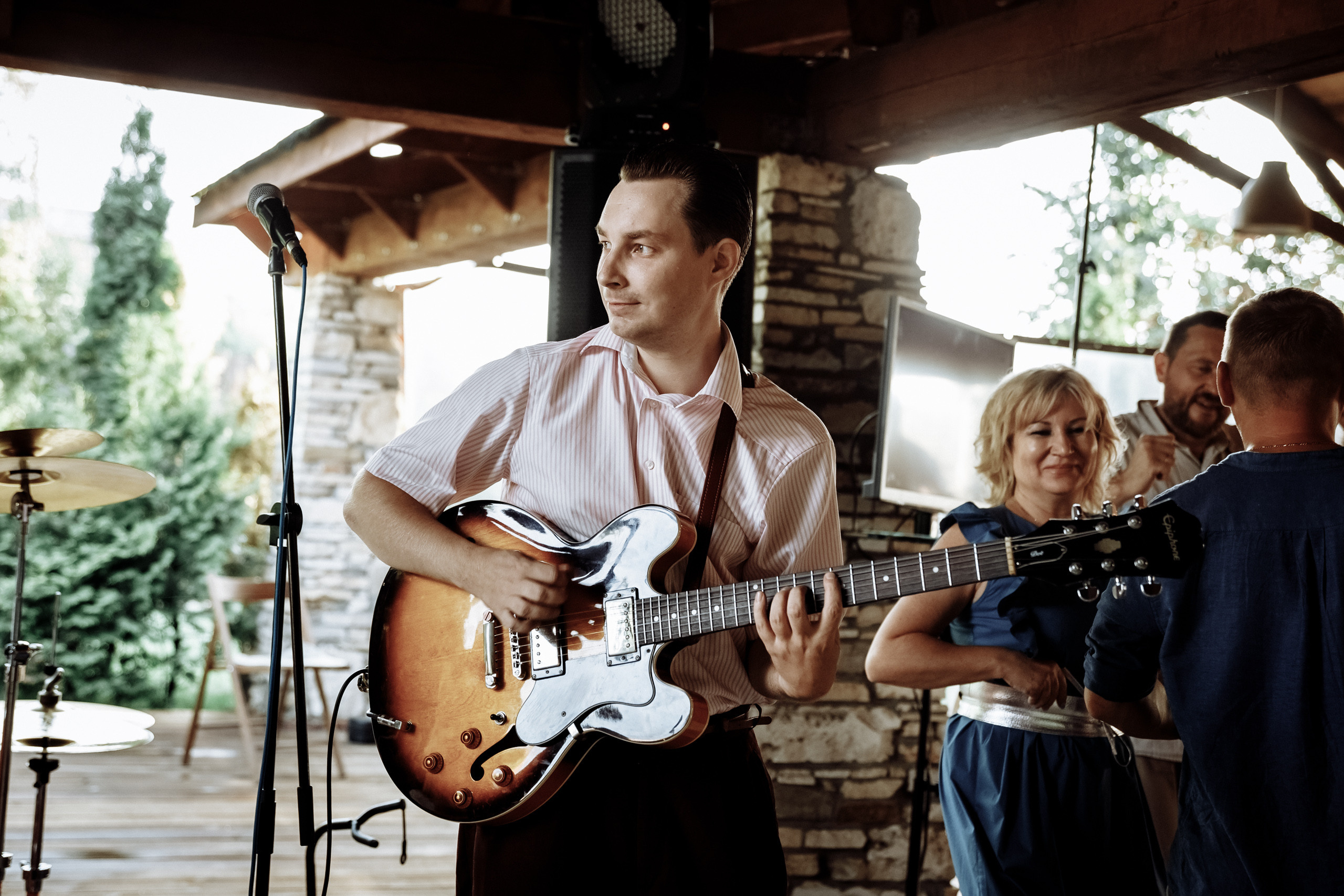 Свадьба в Таёжном. Фотограф на свадьбу корпоратив репортаж Артем Бочаров Москва