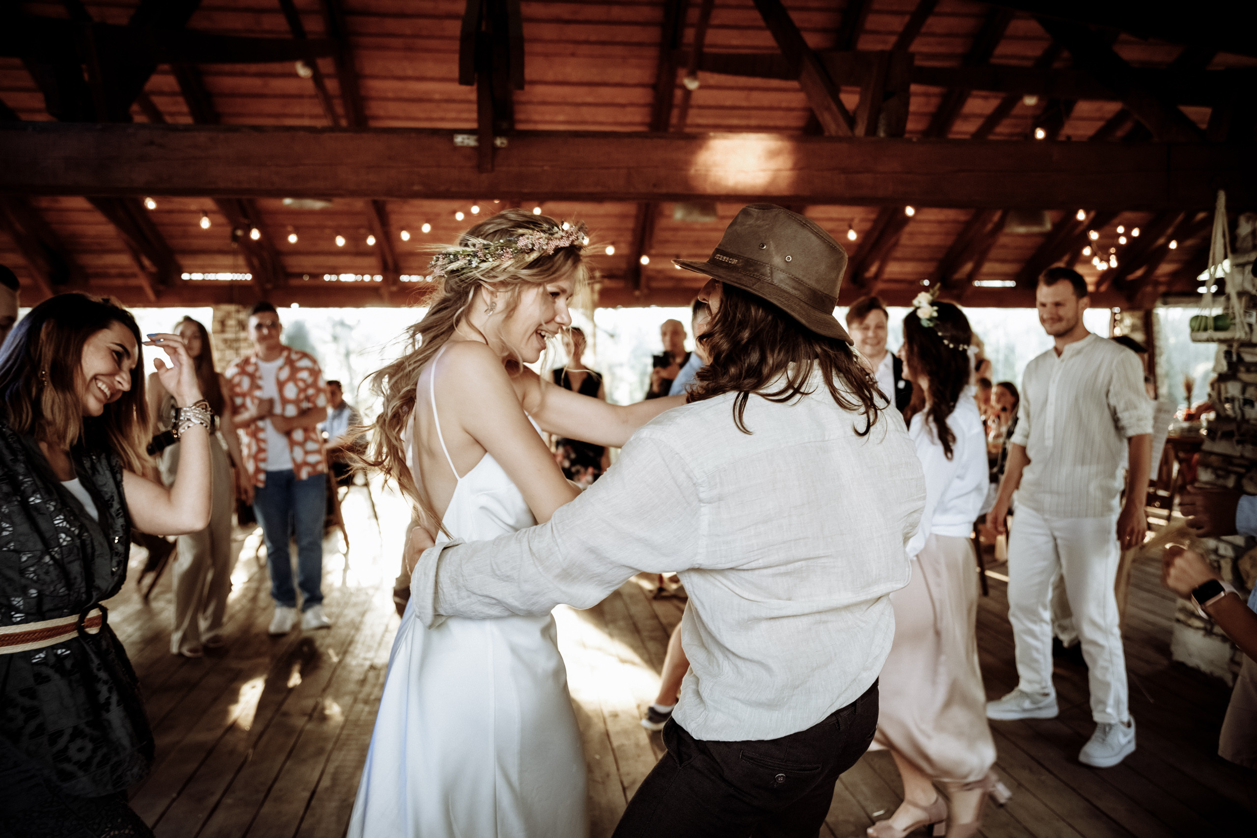 Свадьба в Таёжном. Фотограф на свадьбу корпоратив репортаж Артем Бочаров Москва