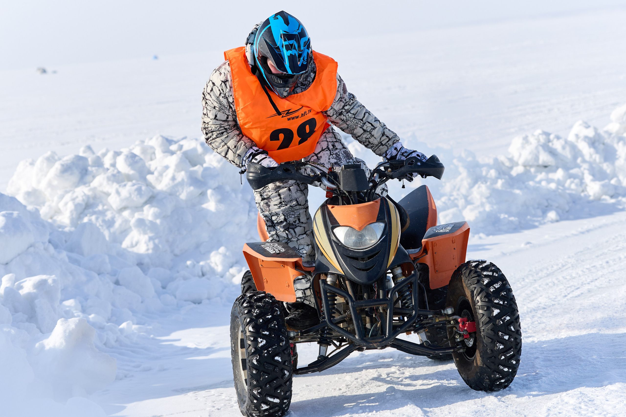 Топим Лёд — 2026. Соревнования на квадроциклах. Фотограф в Новосибирске Алена Скокова