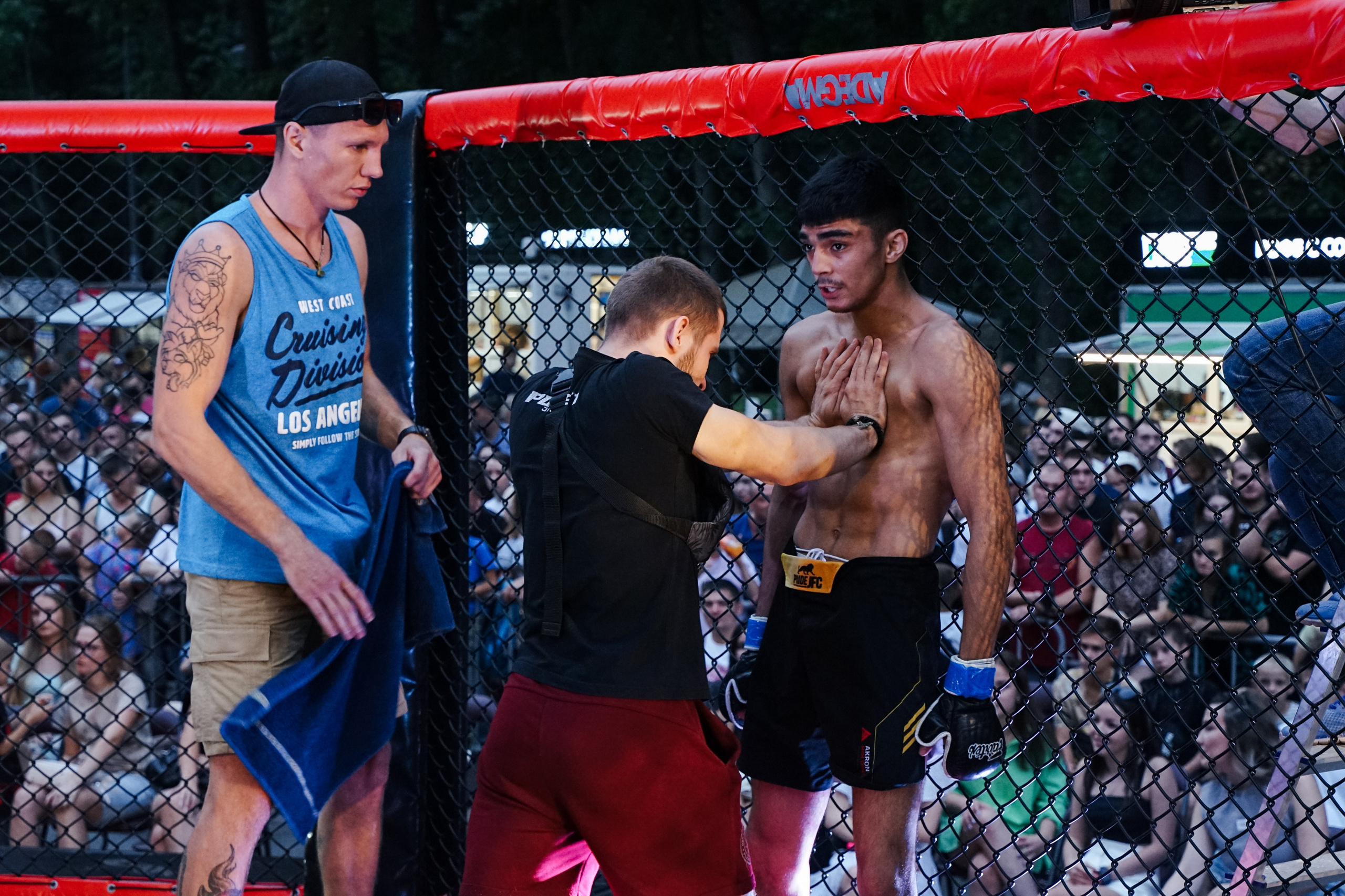 Вечер боев в ЦПКиО. Фотограф Надежда Погребняк | Рязань | Москва