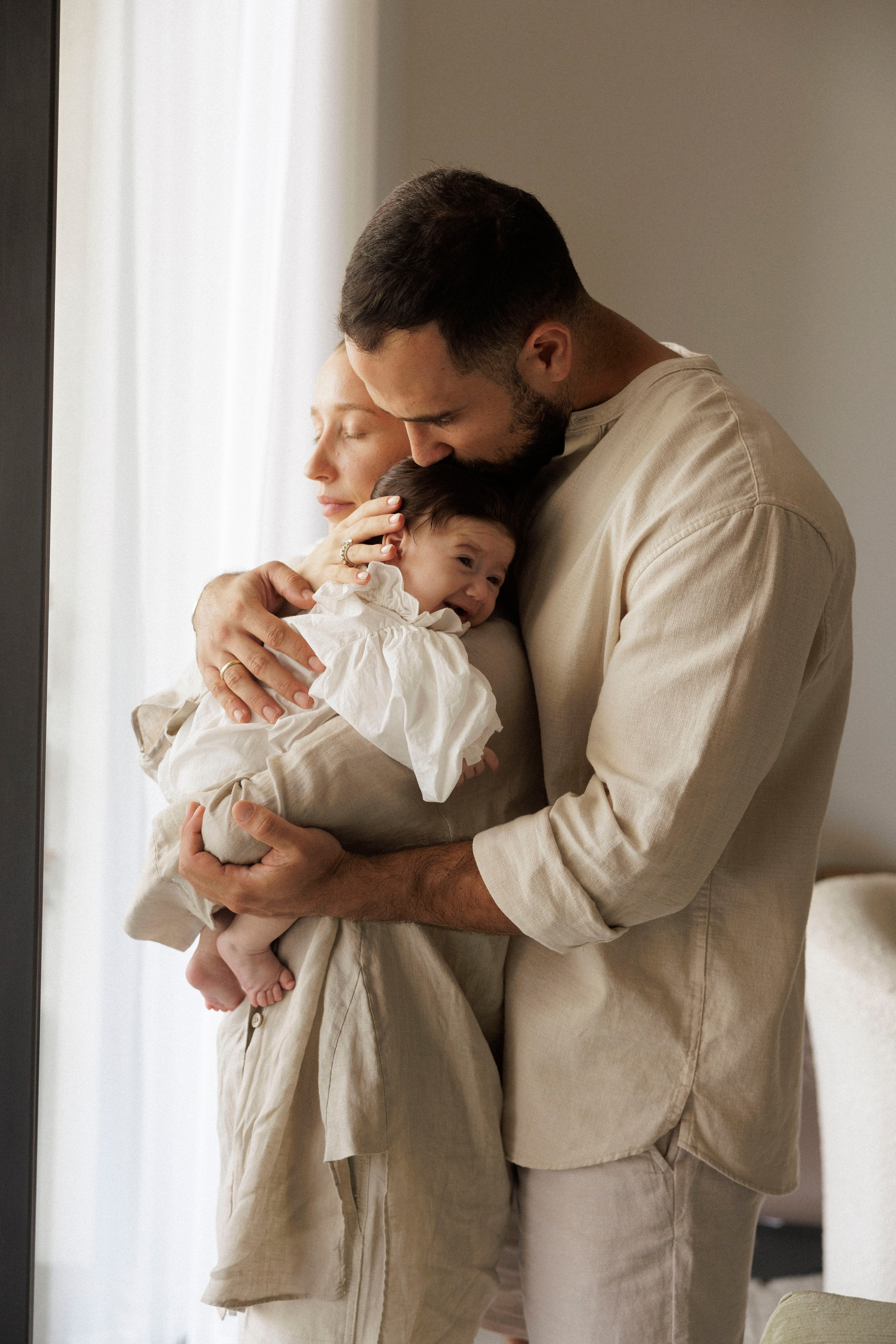 New born family photoshoot at home. Wedding and family photographer