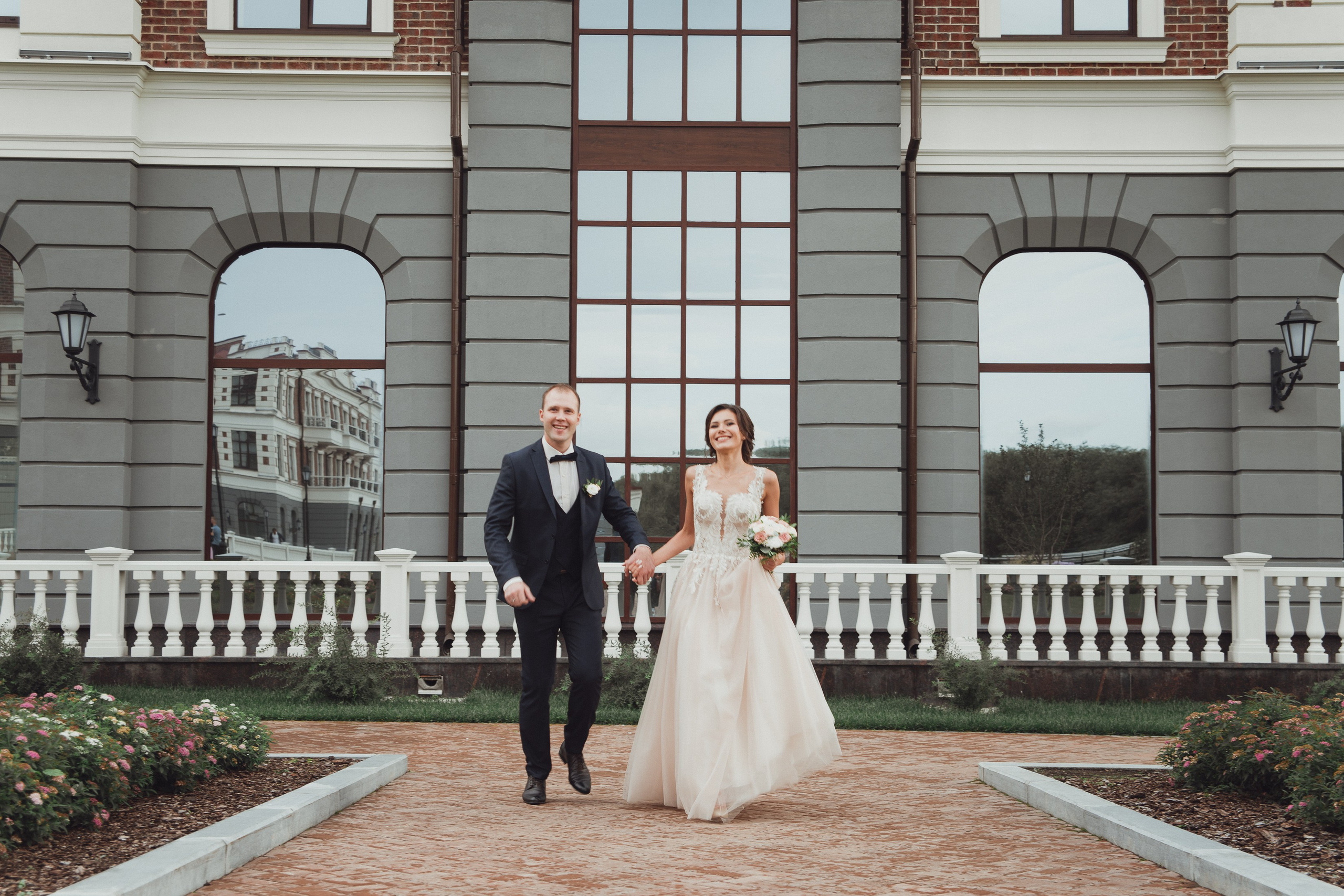 Свадебный фотограф в Екатеринбурге – цены и портфолио. Фотосъемка свадьбы в Екатеринбурге | Профессиональный фотограф. Фотограф Сергей Якубицкий Екатеринбург