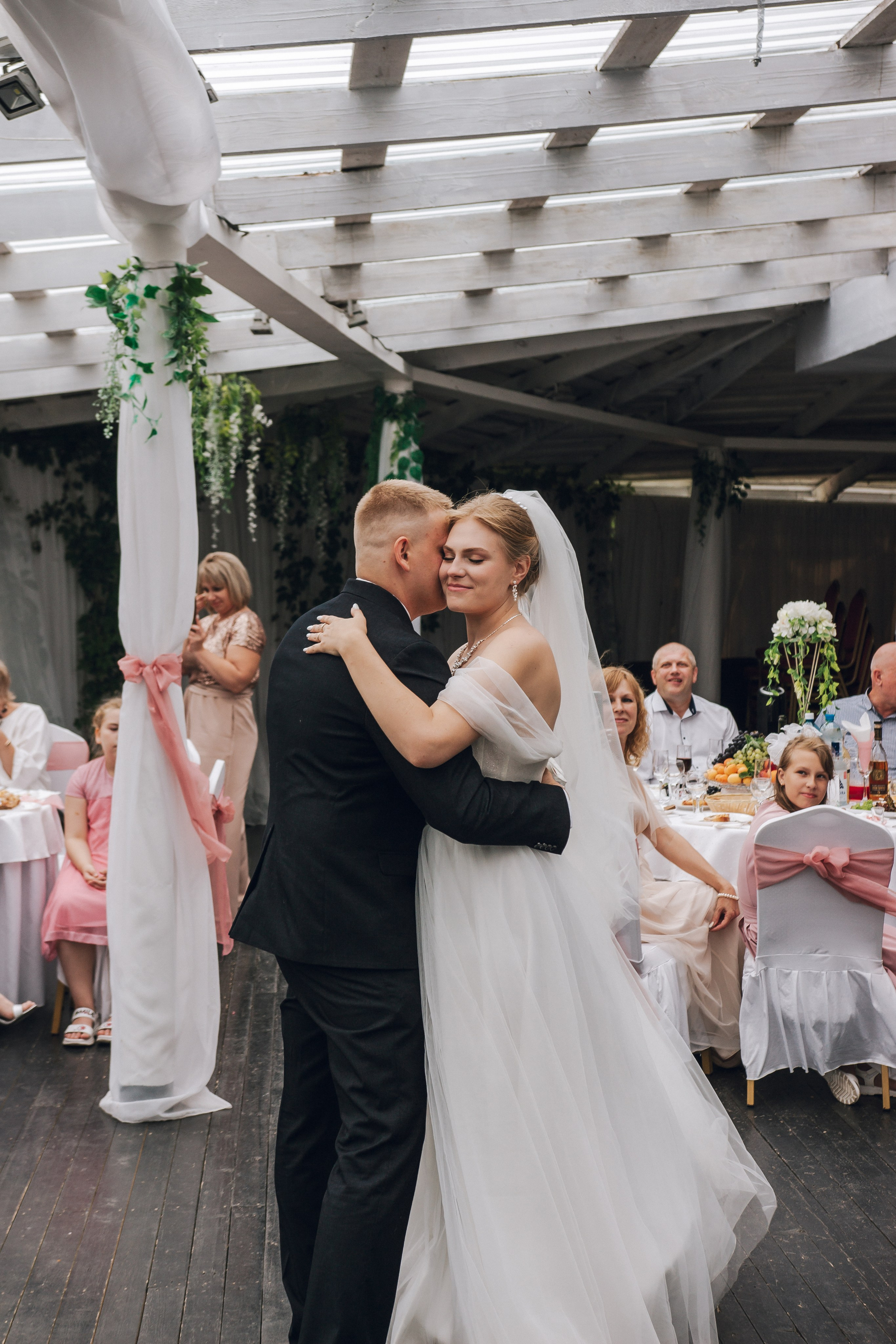 Дарья и Влад ЗАГС и Банкет. Фотограф Новосибирск
