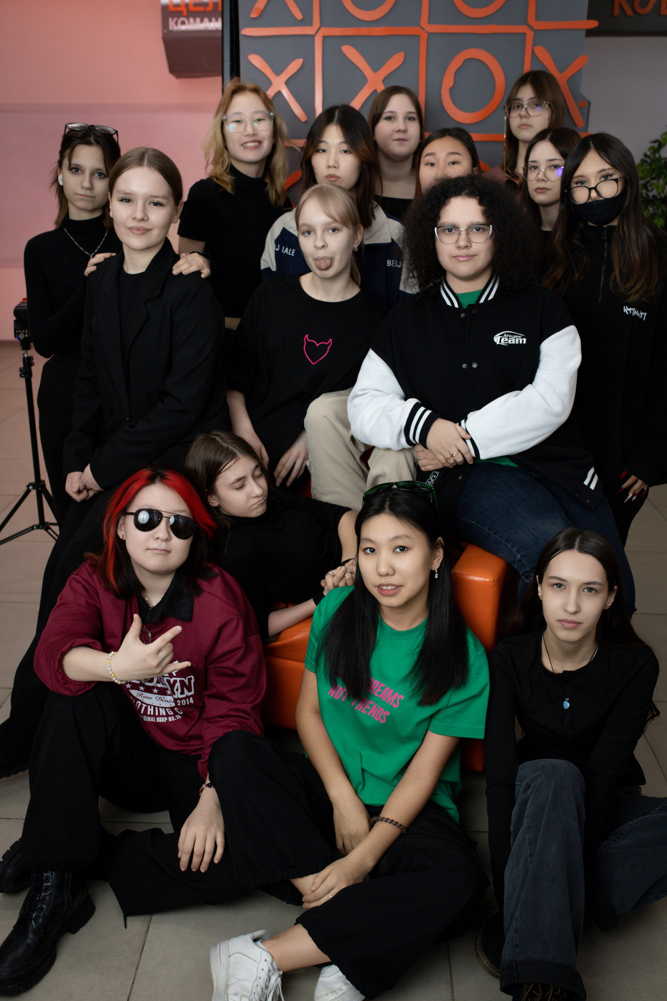 Старшая школа. Литовкина Анастасия фотограф, выпускные альбомы г. Мирный