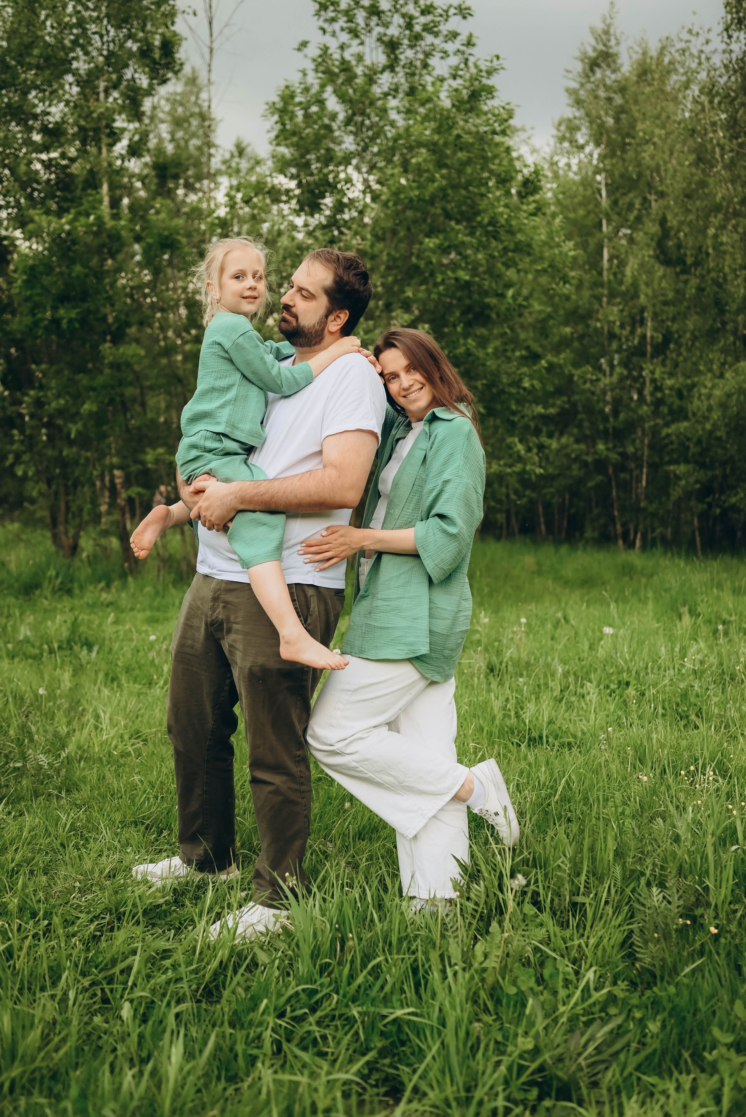 Прогулка на природе. Семейный фотограф в Москве Люберцах Ирина Вронская