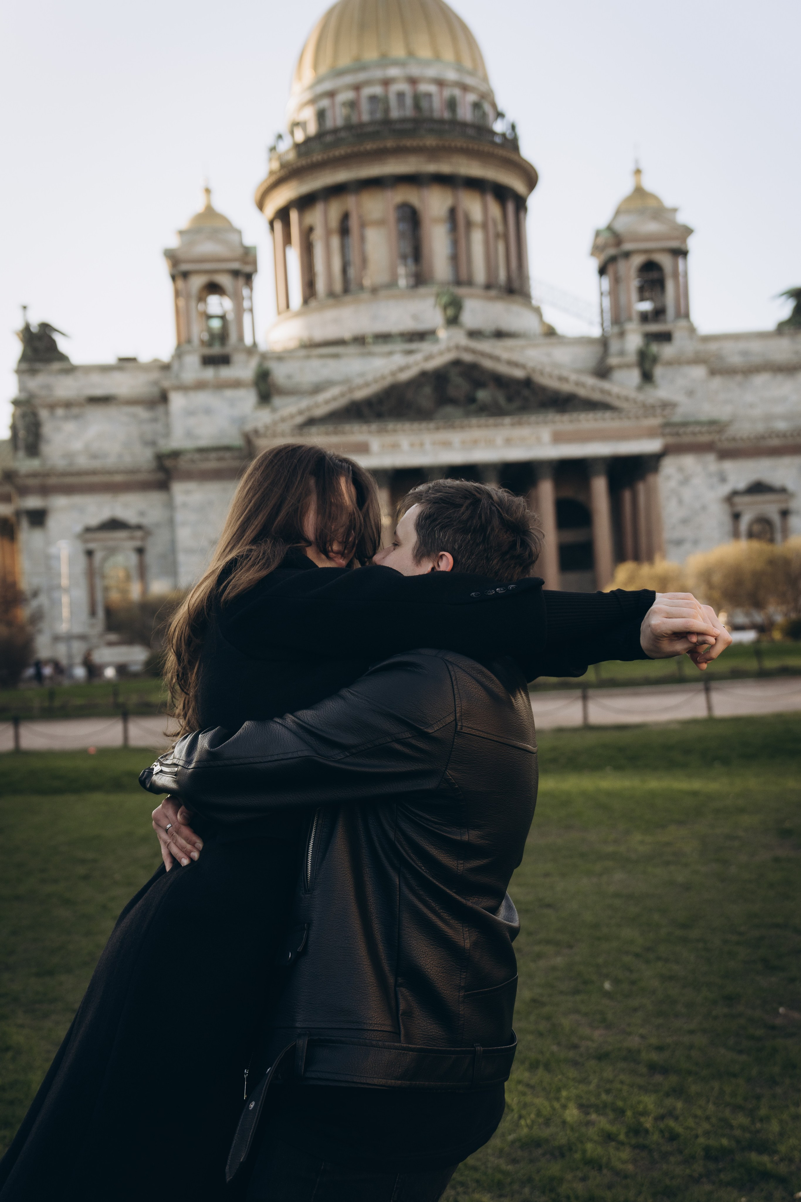 Лавстори прогулка в Санкт-Петербурге. Свадебный фотограф в Москве Анна Полушина