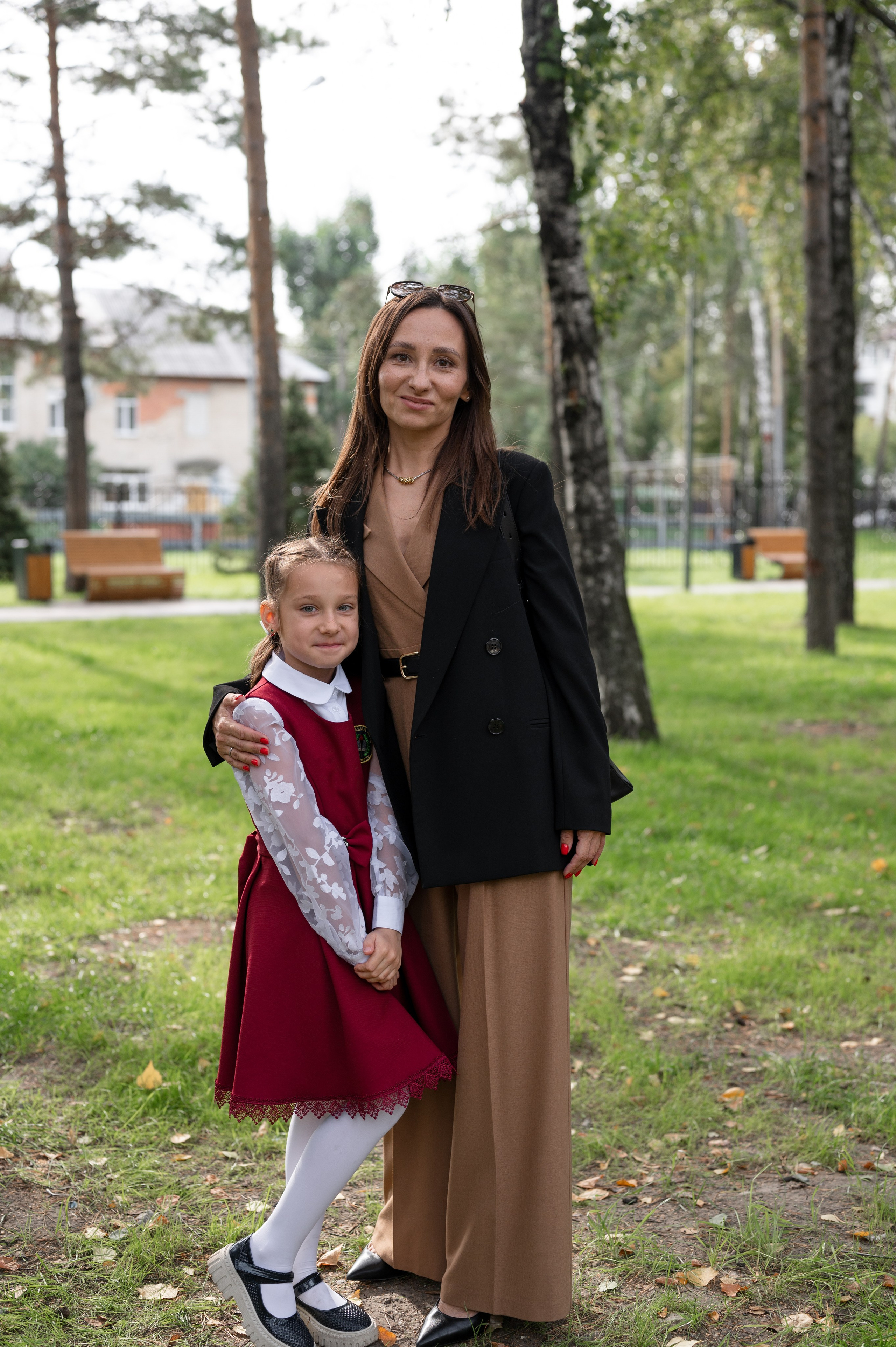 1 сентября 16 гимназия 2 класс (линейка + в классе+ на улице). Фотограф новорожденных, семейный детский в Тюмени Татьяна Морозова