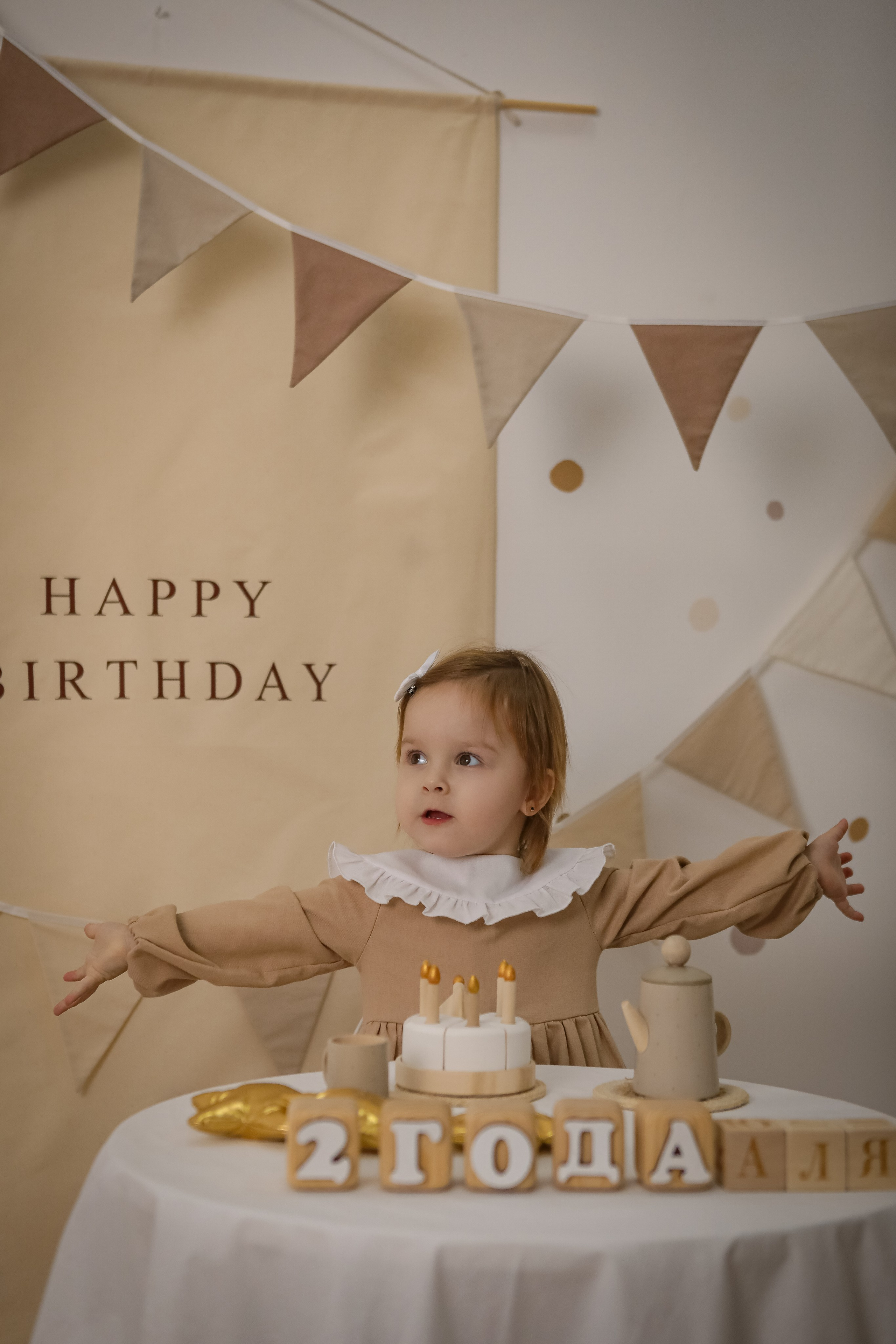 2 годика Алексине. Фотограф г. Хабаровск. Семейные и индивидуальные съёмки