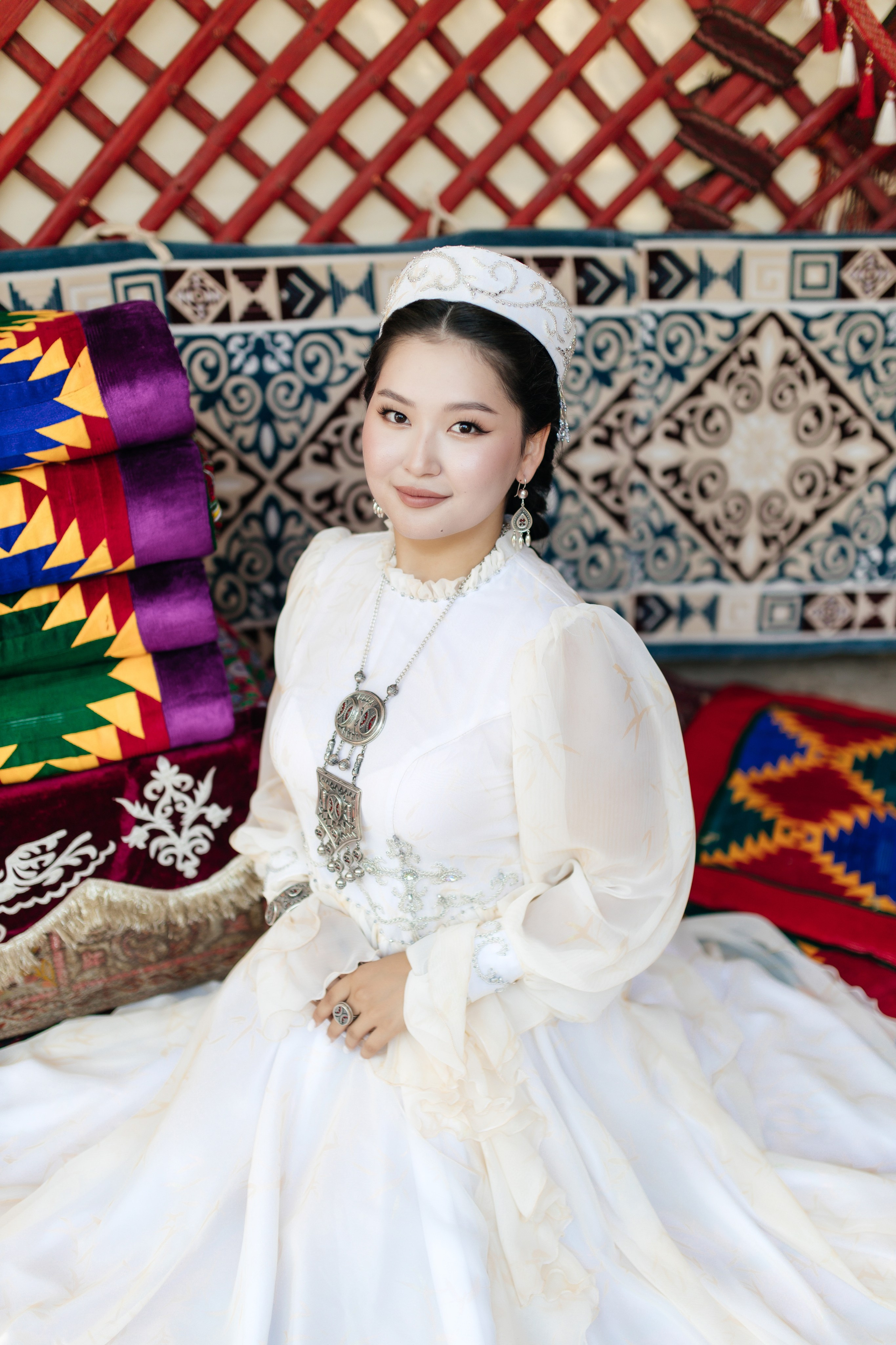 Aynur — syrğa salu. Wedding and Love story Photographer