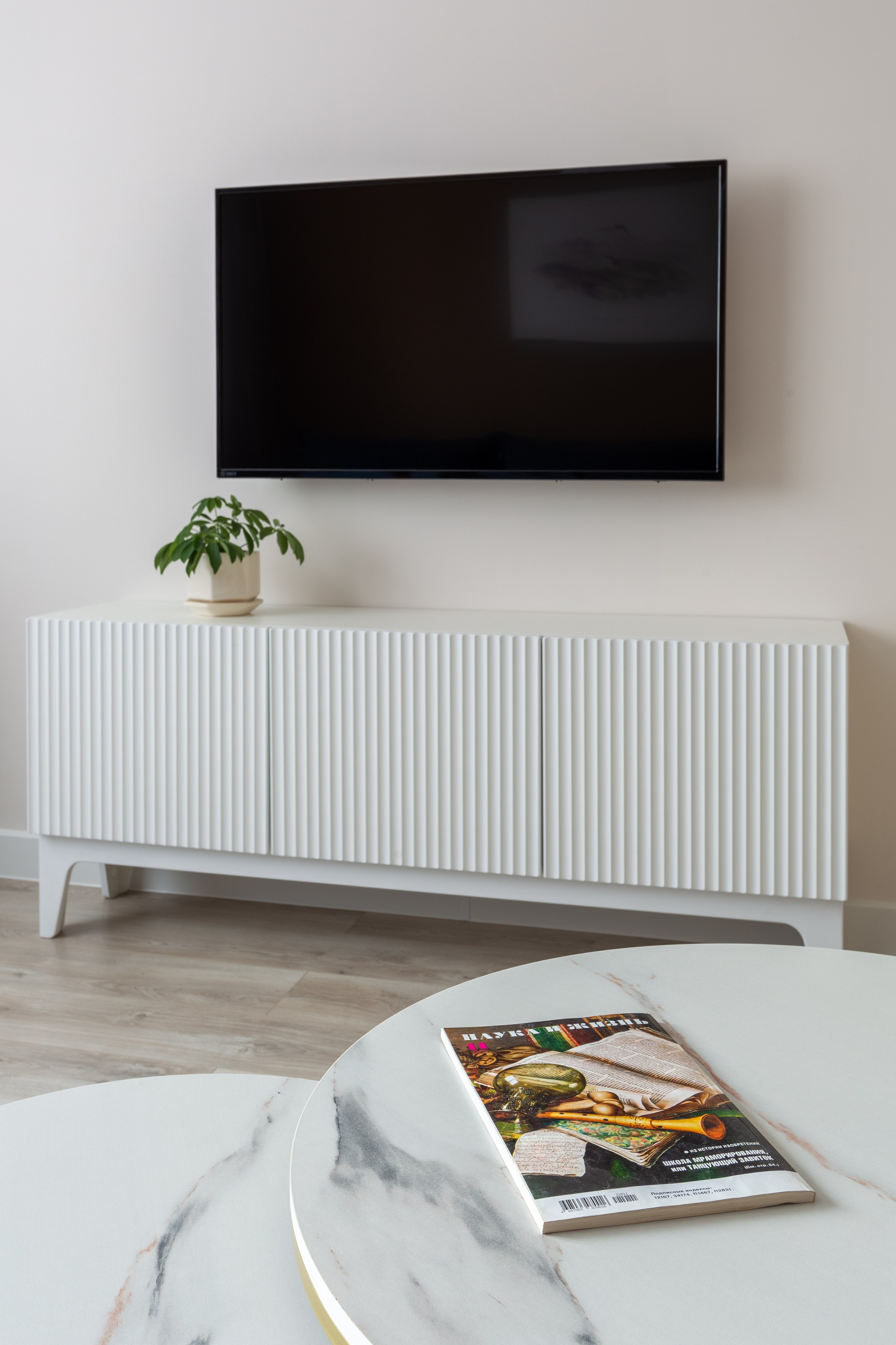 Фотосъемка для посуточной аренды по адресу ул. Авиаторов, д. 3. Интерьерный фотограф и ретушер в Красноярске Денис Антропов