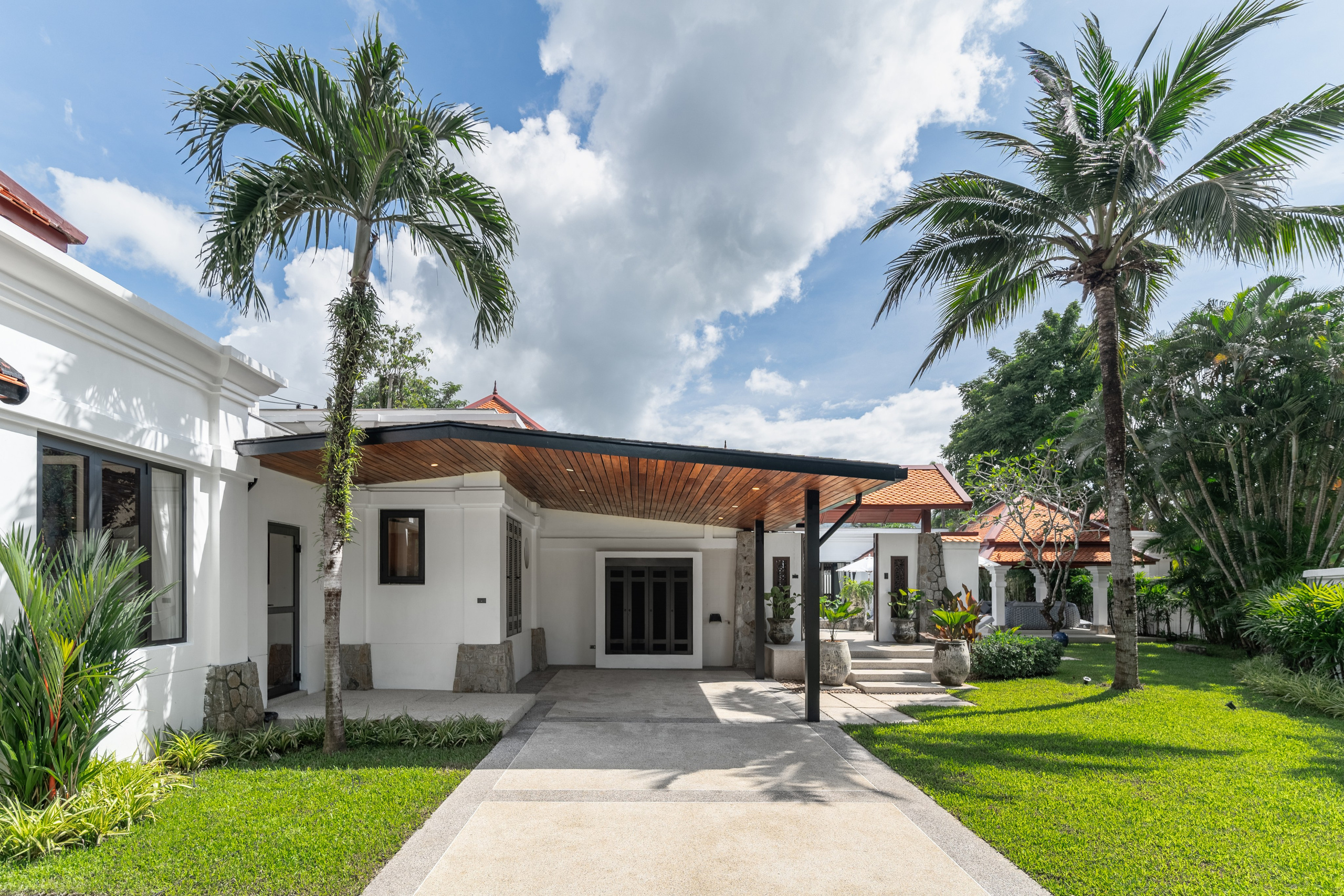 Интерьерная ретушь, фотограф Илья Perelude, Пхукет. Интерьерный фотограф и ретушер в Красноярске Денис Антропов