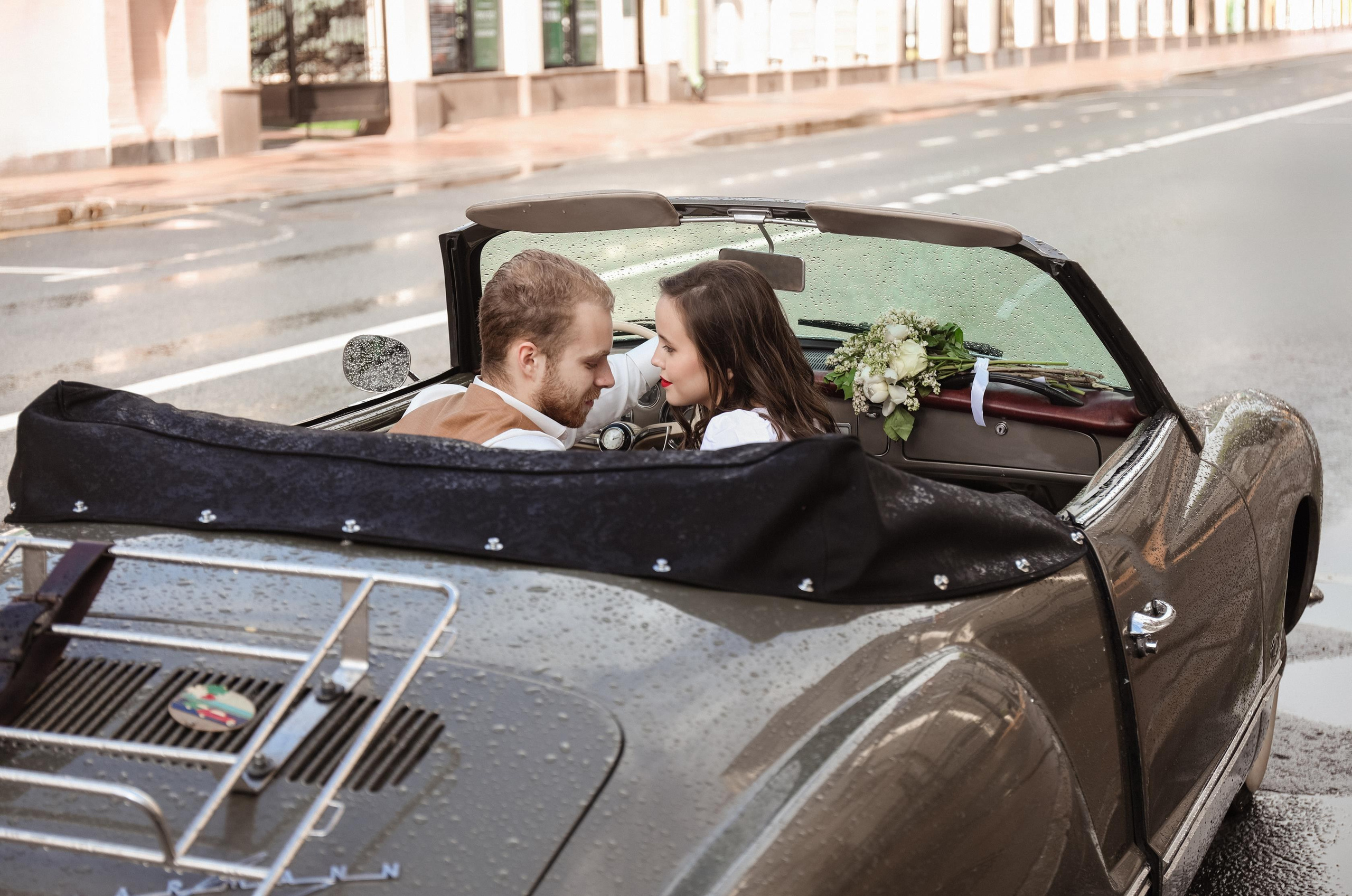Jump in my car. Алина Малышева, свадебный и семейный фотограф Москва