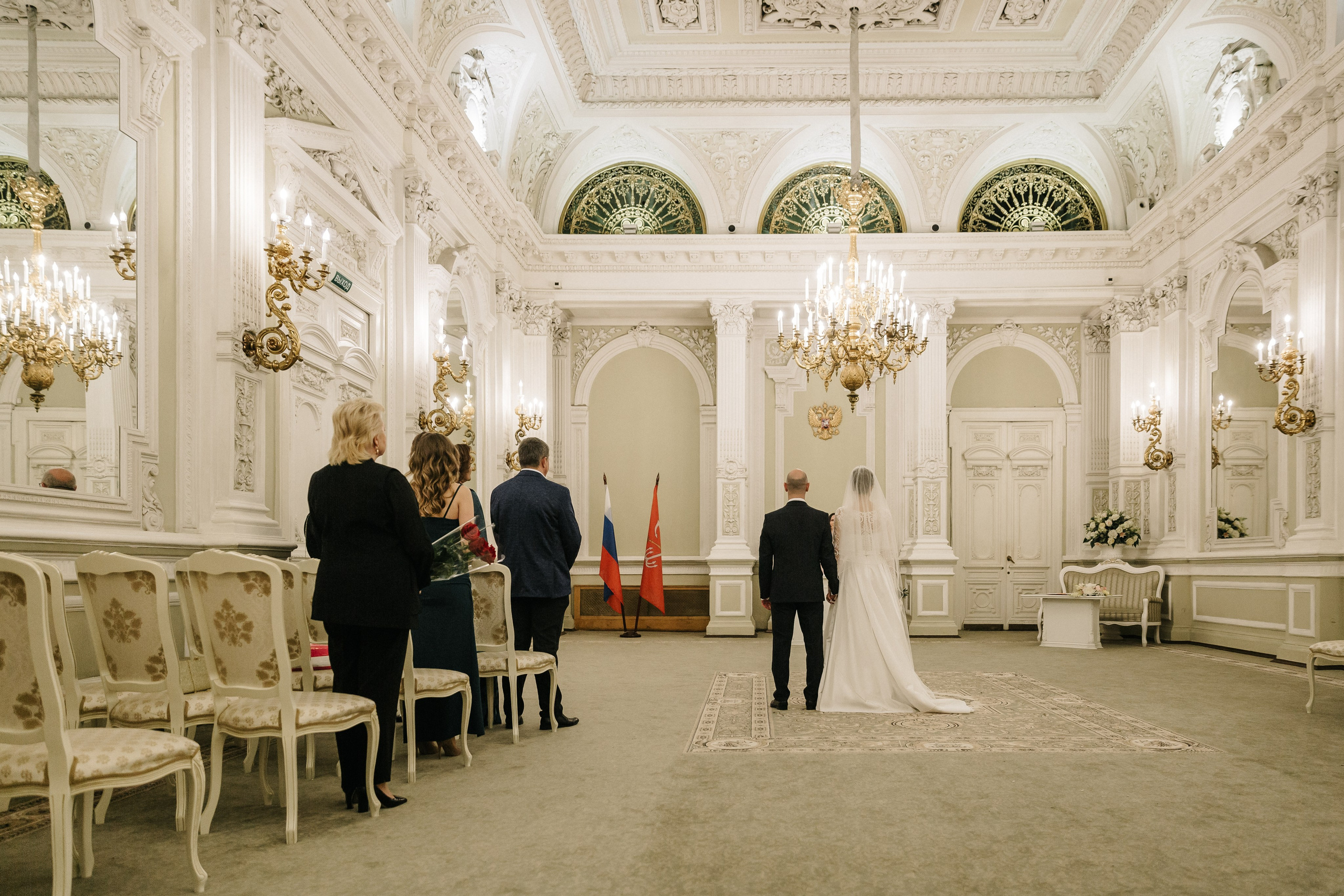 ОКТЯБРЬ | Дворец № 1 Талион, Особняк военного министра. Свадебный фотограф в Санкт-Петербурге Полина Корзухина