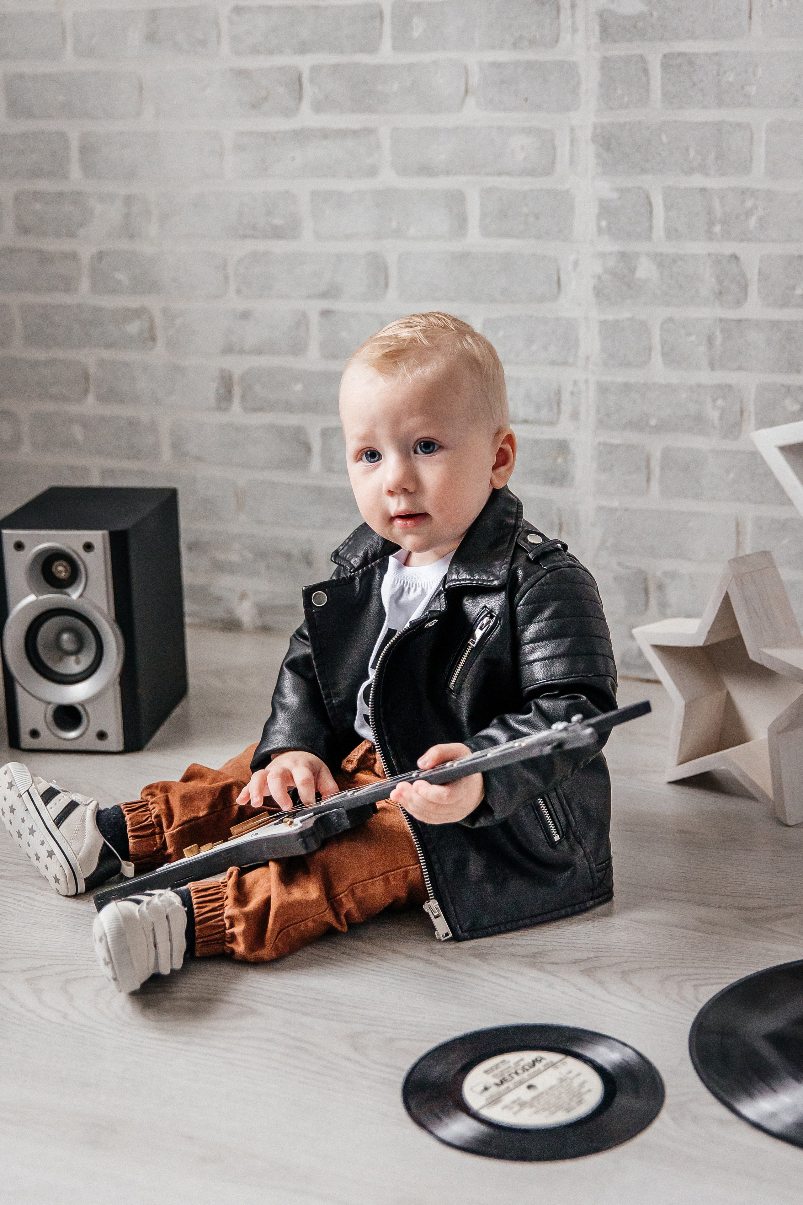 Гитара. Детский фотограф, выпускные альбомы в Нижнем Новгороде Бодягина Мария