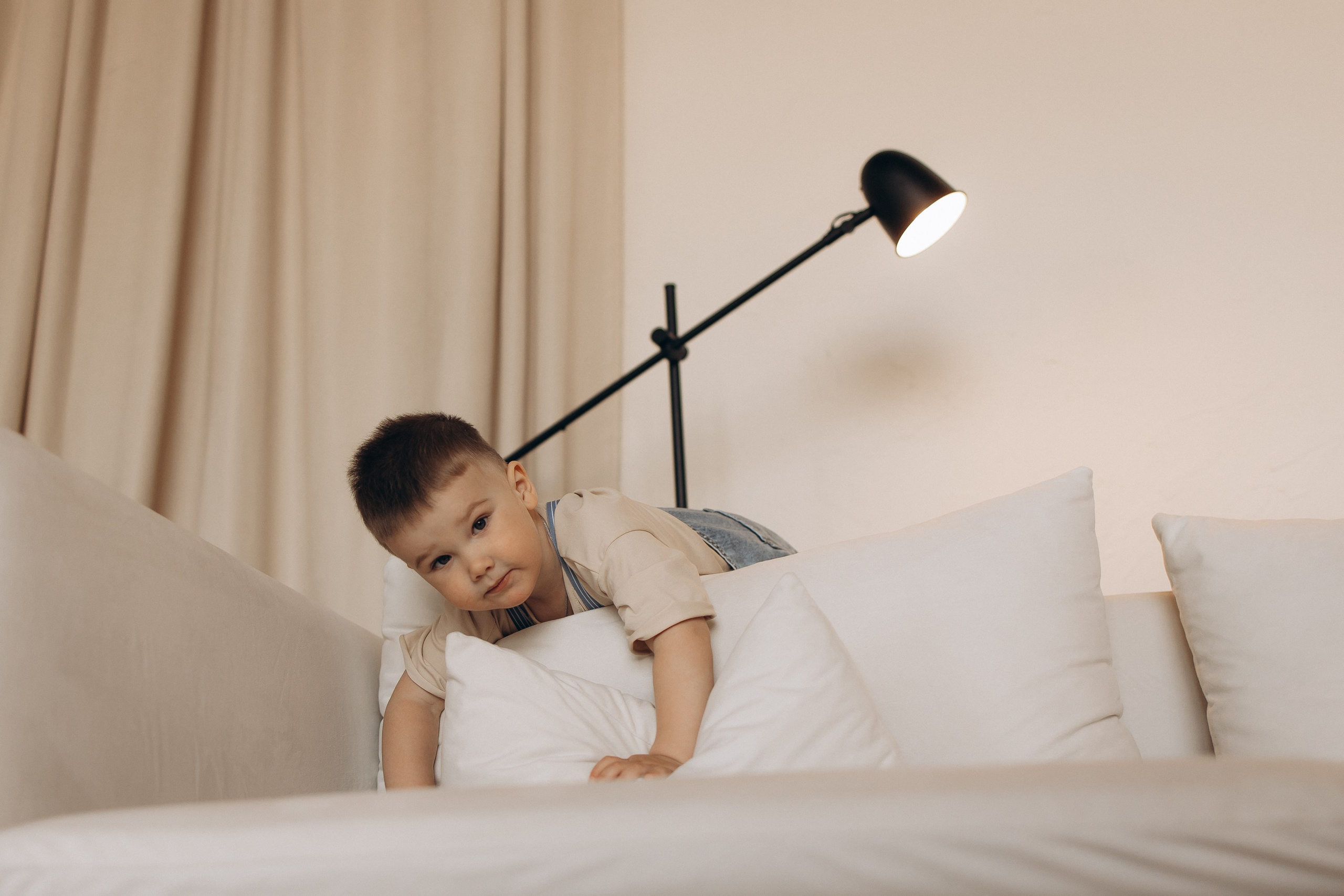 Вика и Миша — зал Дача. Семейный фотограф в Краснодаре Храмова Анна