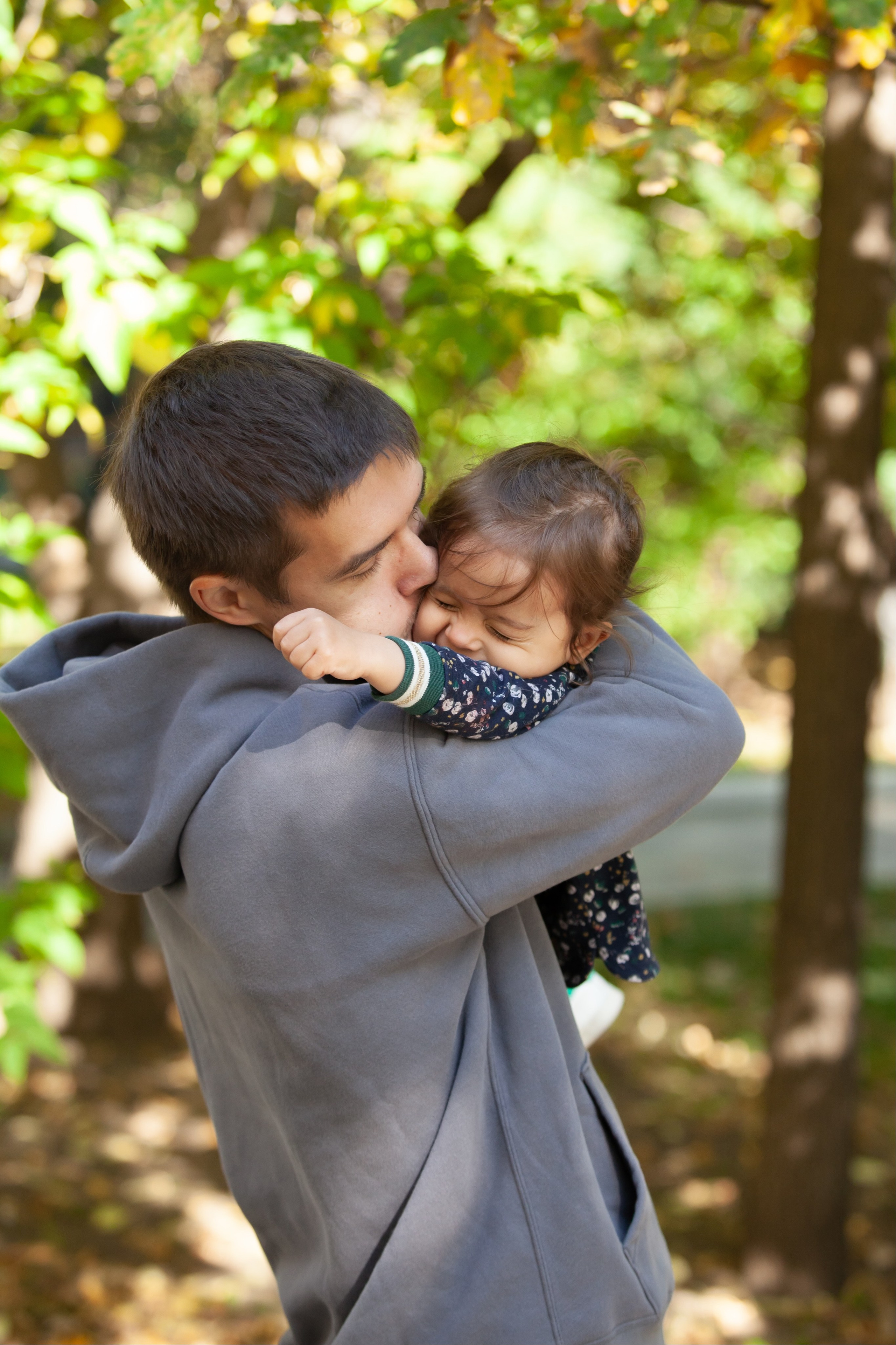 Семейная фотосъемка в саду Баумана. Фотографы в Москве Светлана Устинова и Сергей Грачев