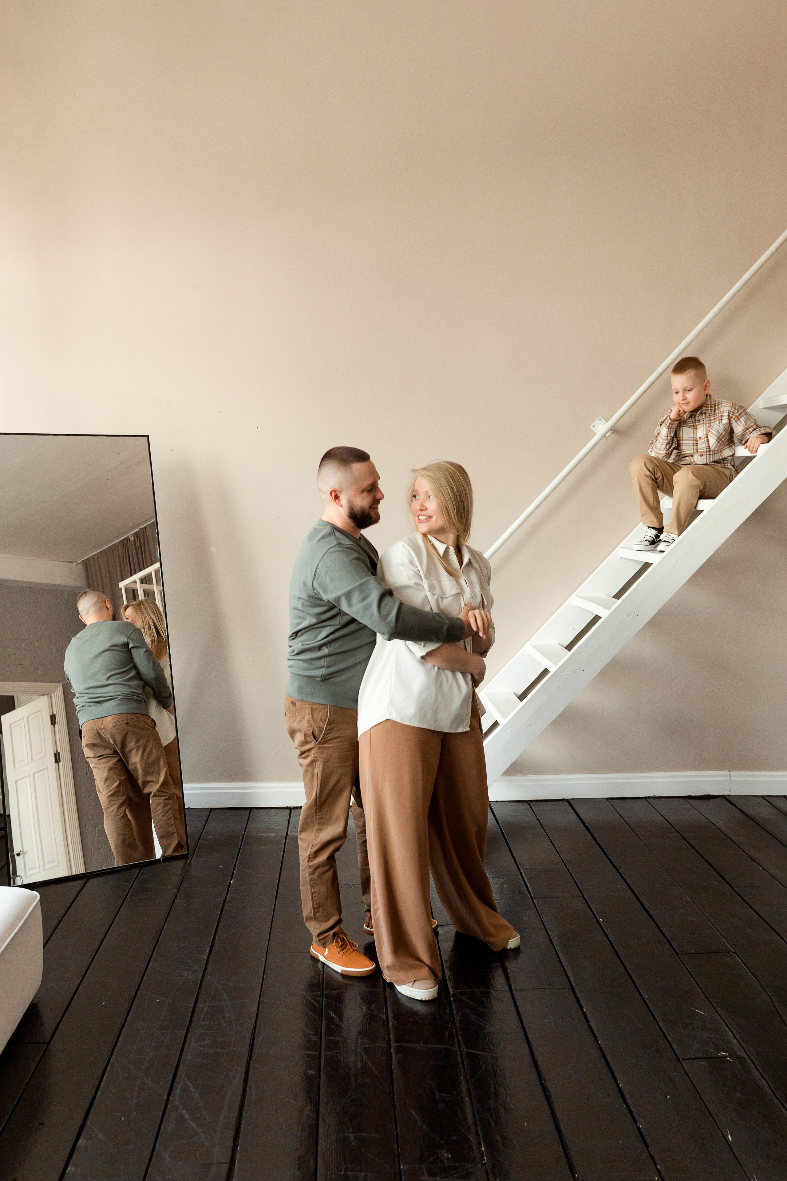 Семейная съемка с студии White Garden. Семейный фотограф в Екатеринбурге Маргарита Курносова