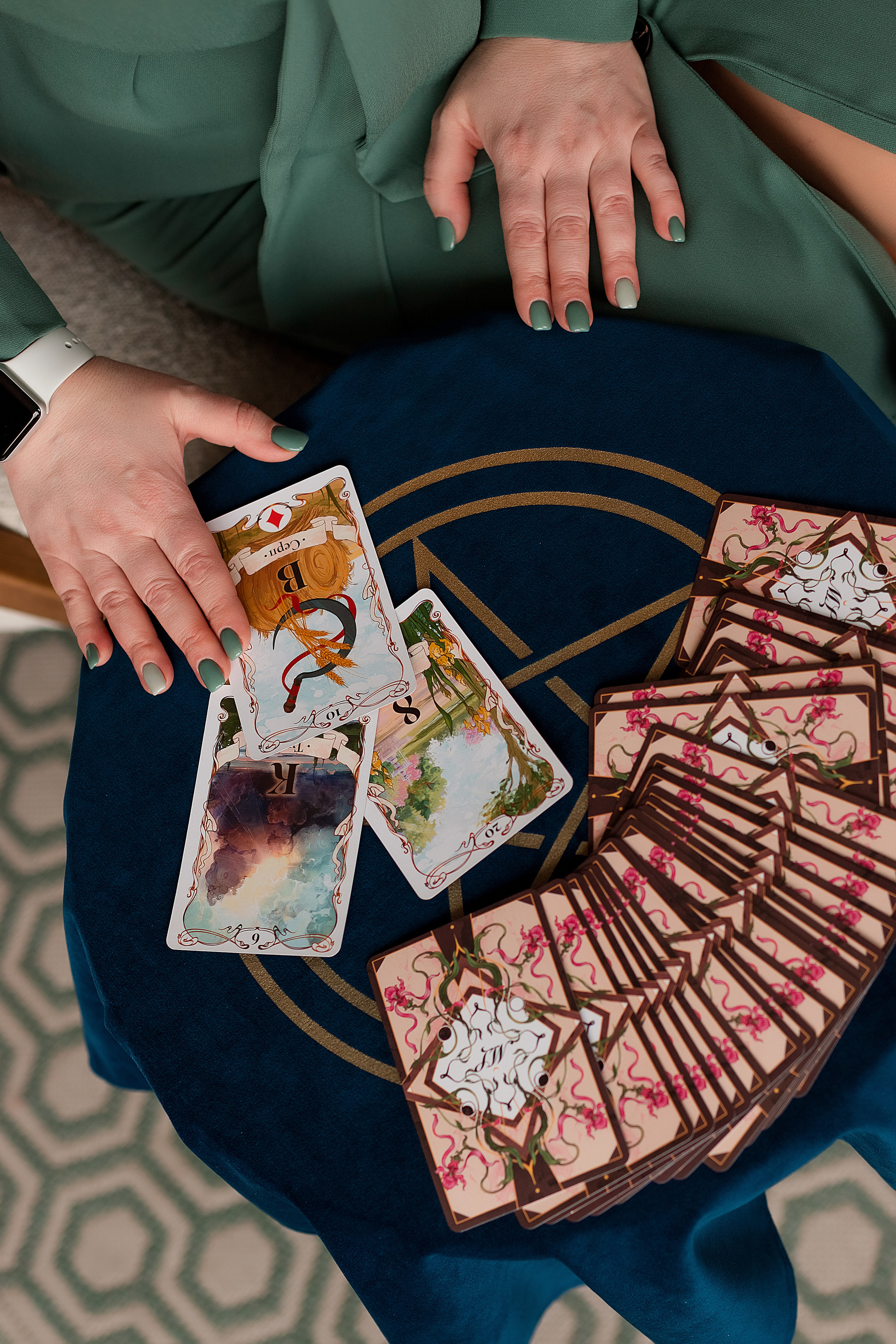 Контент-съемка для таролога. Семейный фотограф в Екатеринбурге Маргарита Курносова