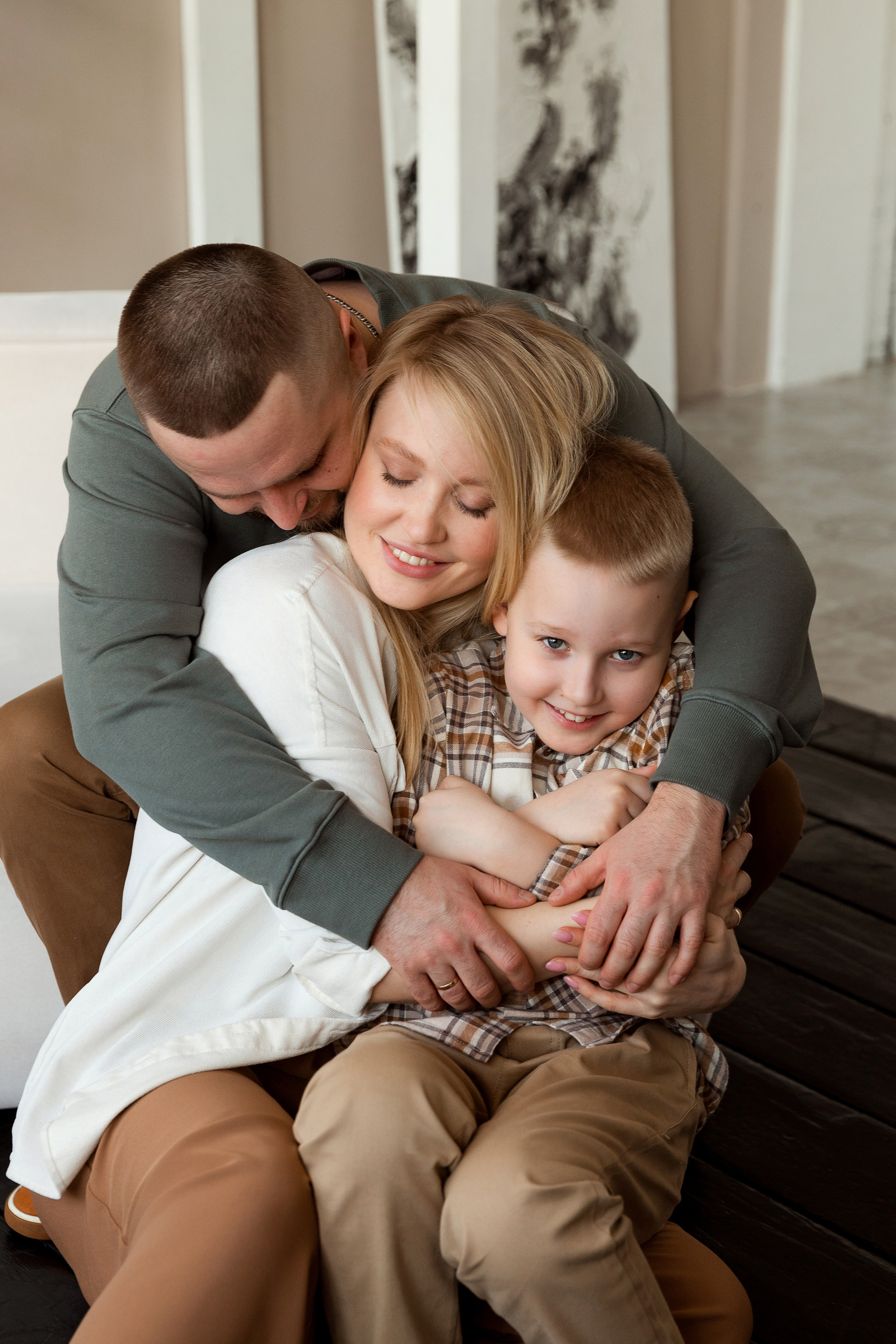 Семейная съемка с студии White Garden. Семейный фотограф в Екатеринбурге Маргарита Курносова