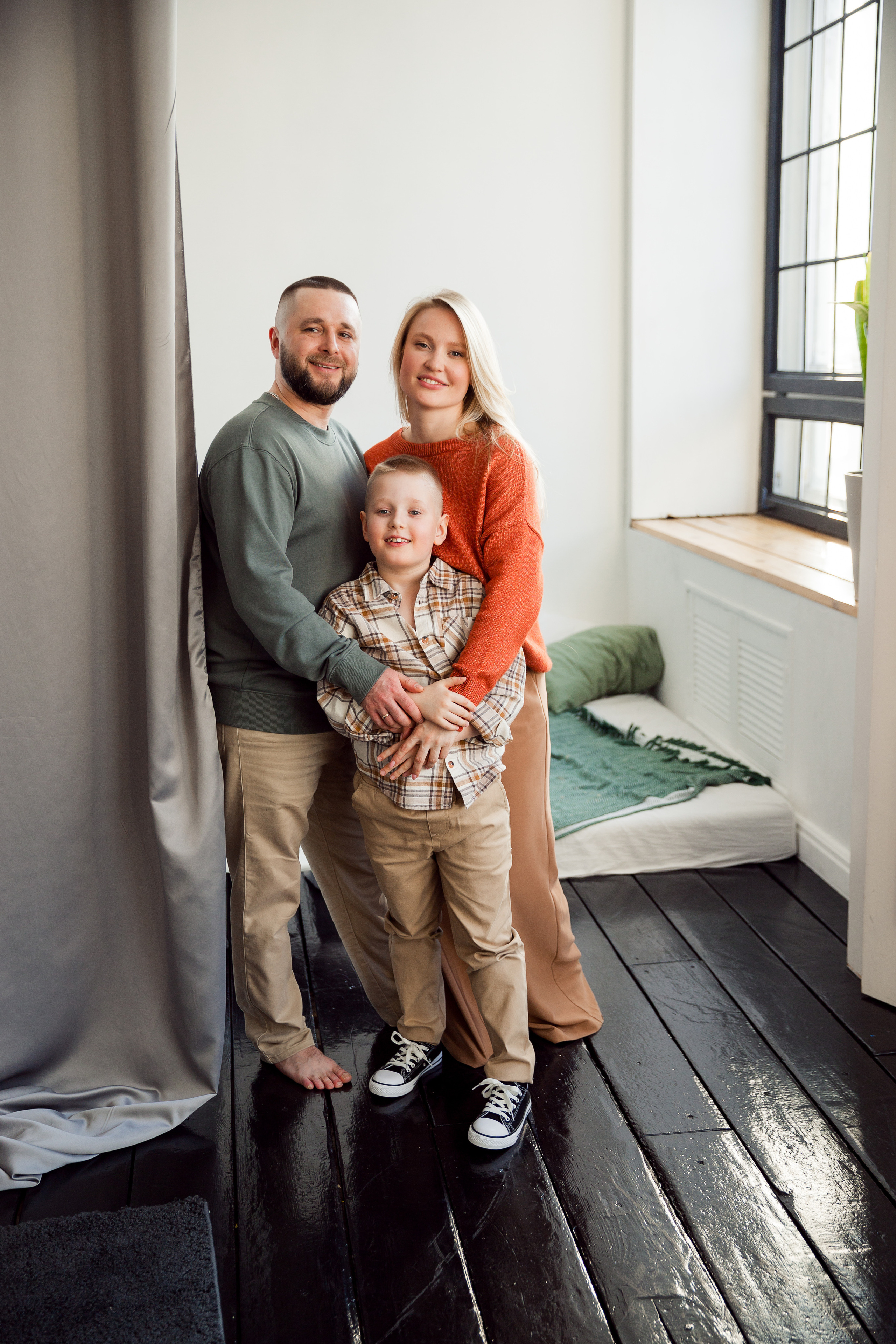 Семейная съемка с студии White Garden. Семейный фотограф в Екатеринбурге Маргарита Курносова