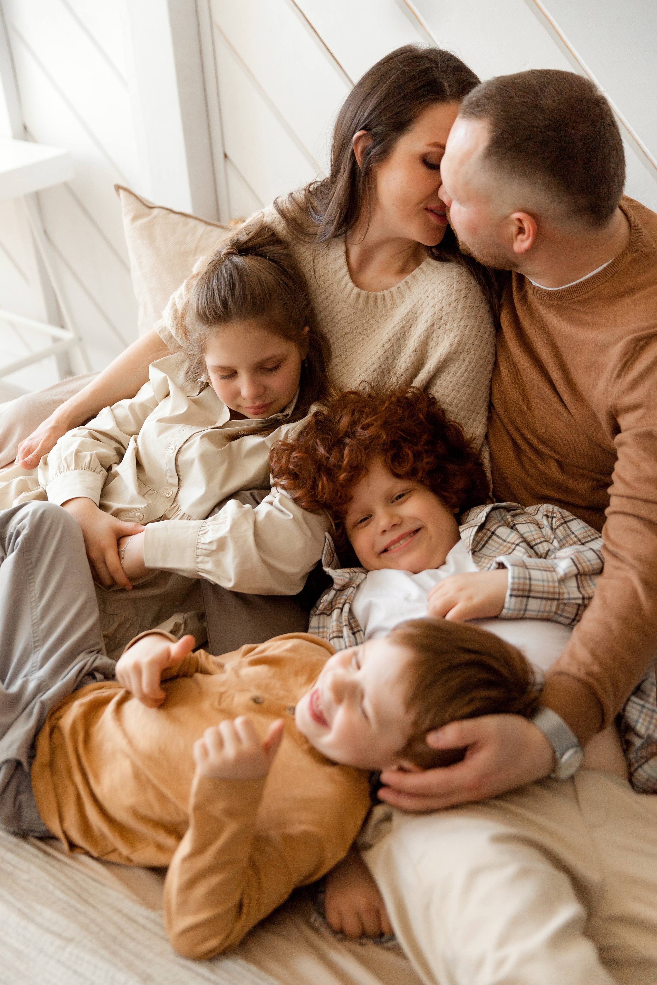 Семейная съемка в студии Villa Nina. Семейный фотограф в Екатеринбурге Маргарита Курносова