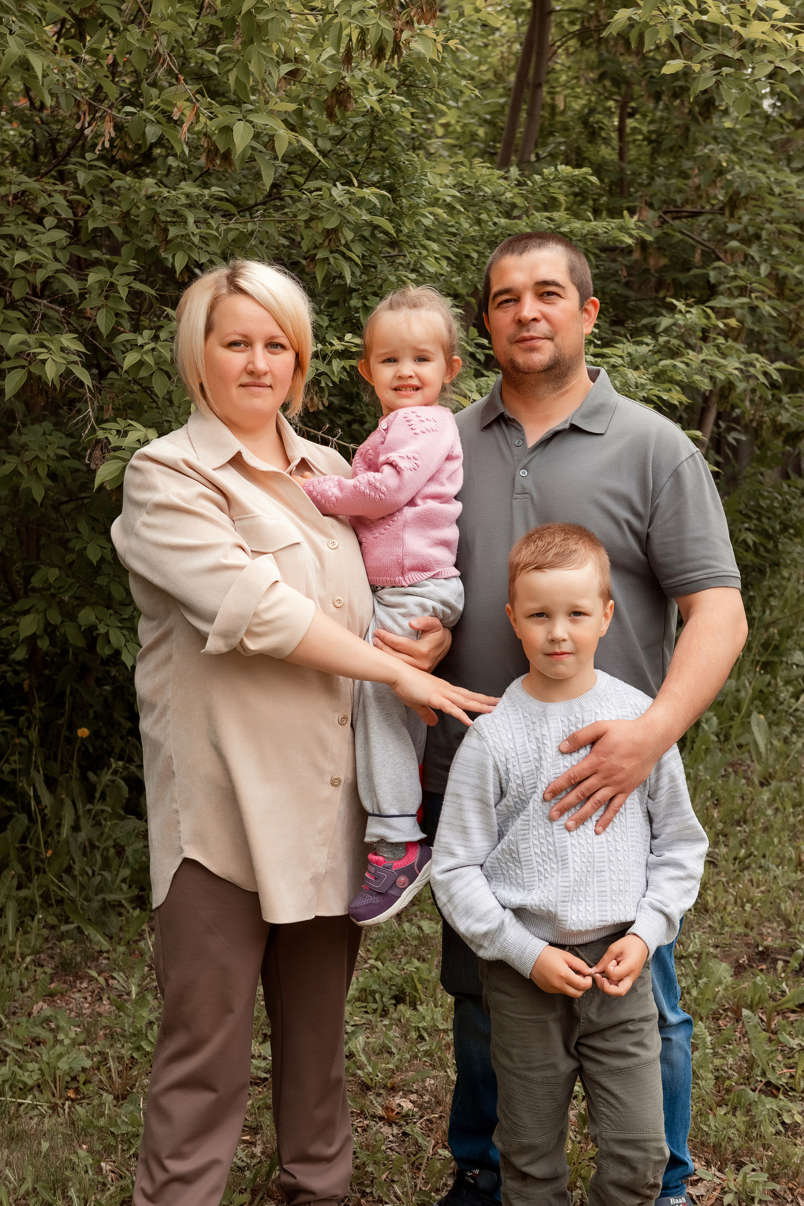 Съемка большой семьи на улице. Семейный фотограф в Екатеринбурге Маргарита Курносова