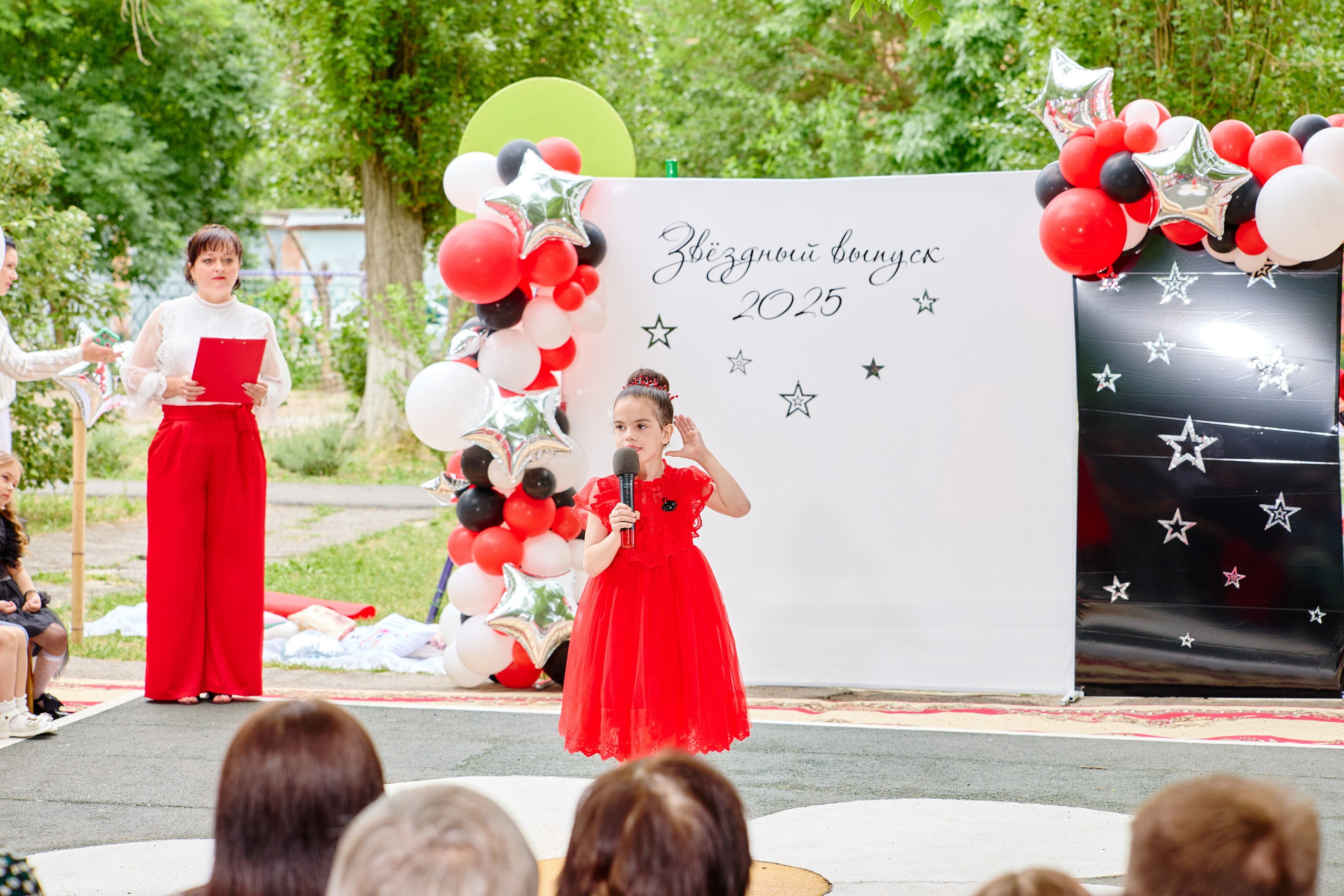 Выпускной 45 сад. Фотограф Выпускные альбомы Таганрог Сергей Коробченко