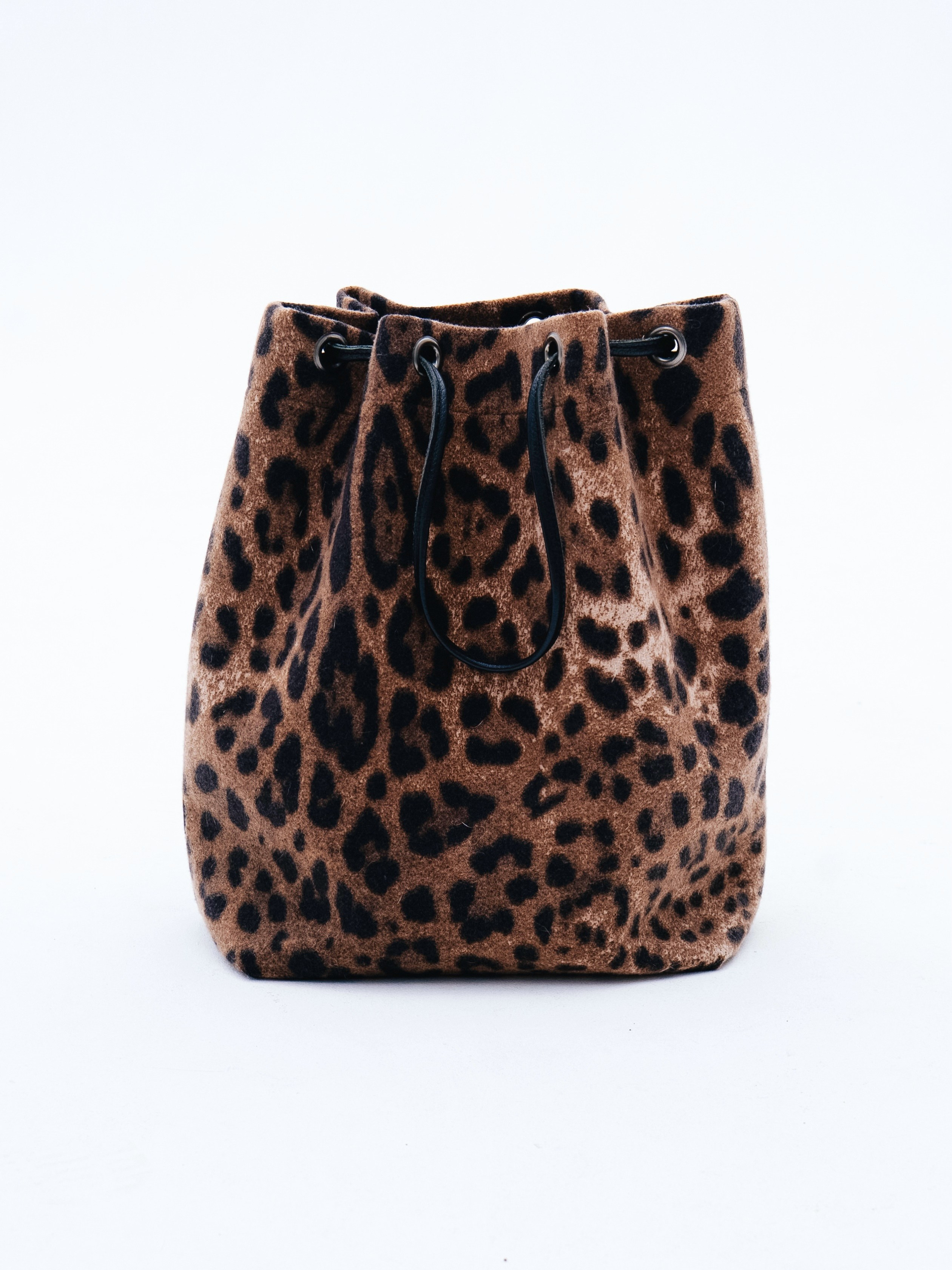 AT.HAND. Фотограф Сорокина Валерия | Москва