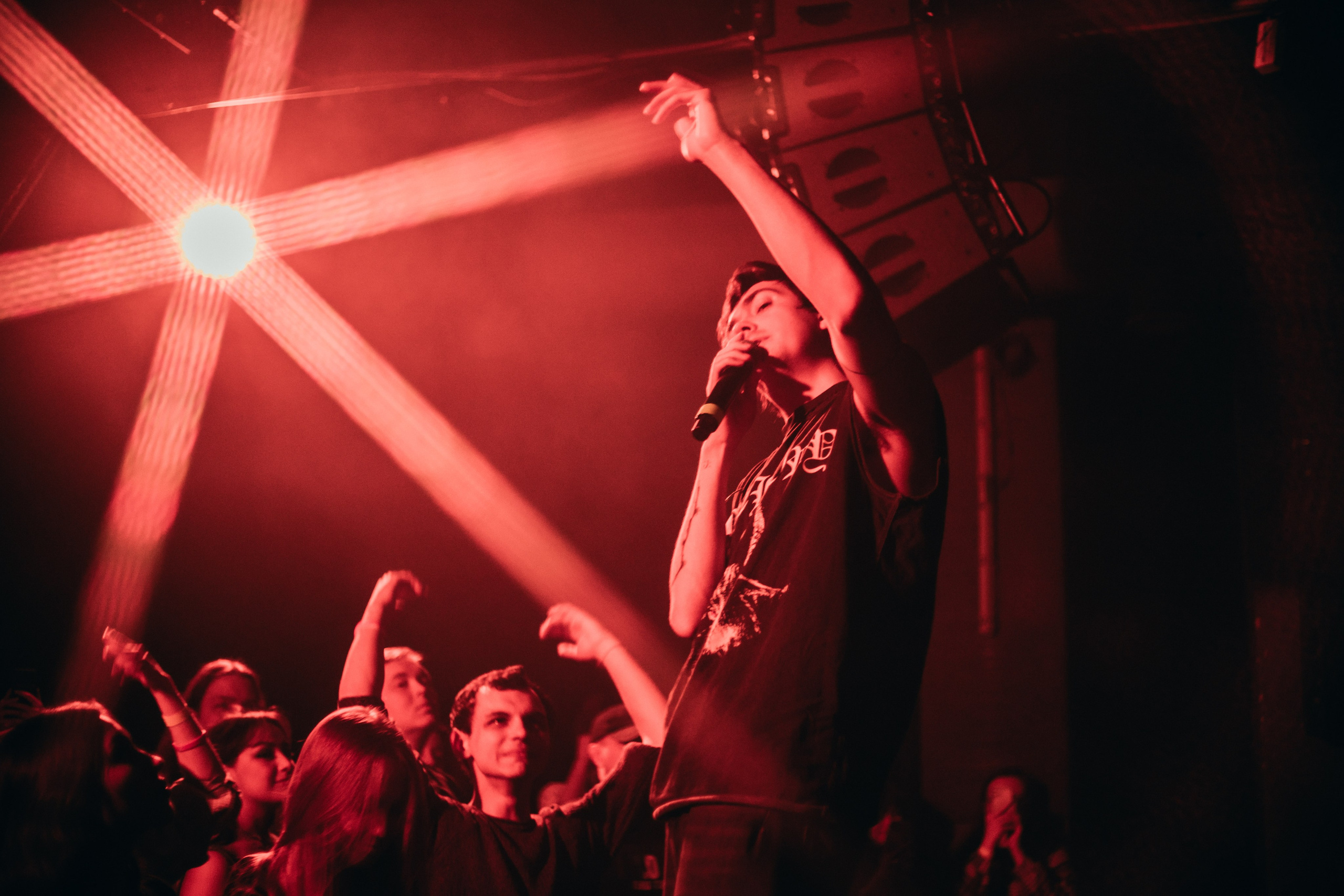 Тима ищет свет // werk. Главная